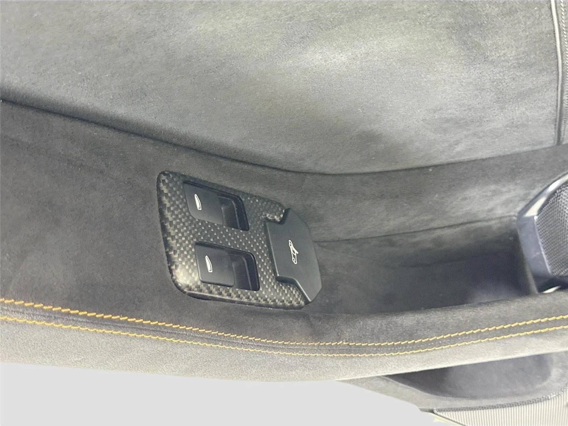 mph011_713595400_dfd1030bdd977b2591a133ca5c7f44ef_5bf1757e90