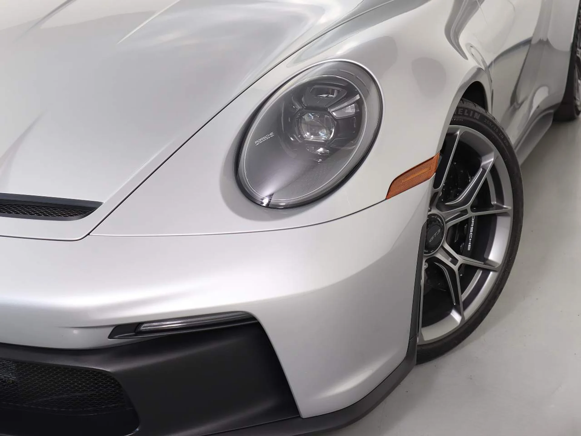 mph011_715562500_bab043914a2bde808474246fecde0f77_adf6af58af