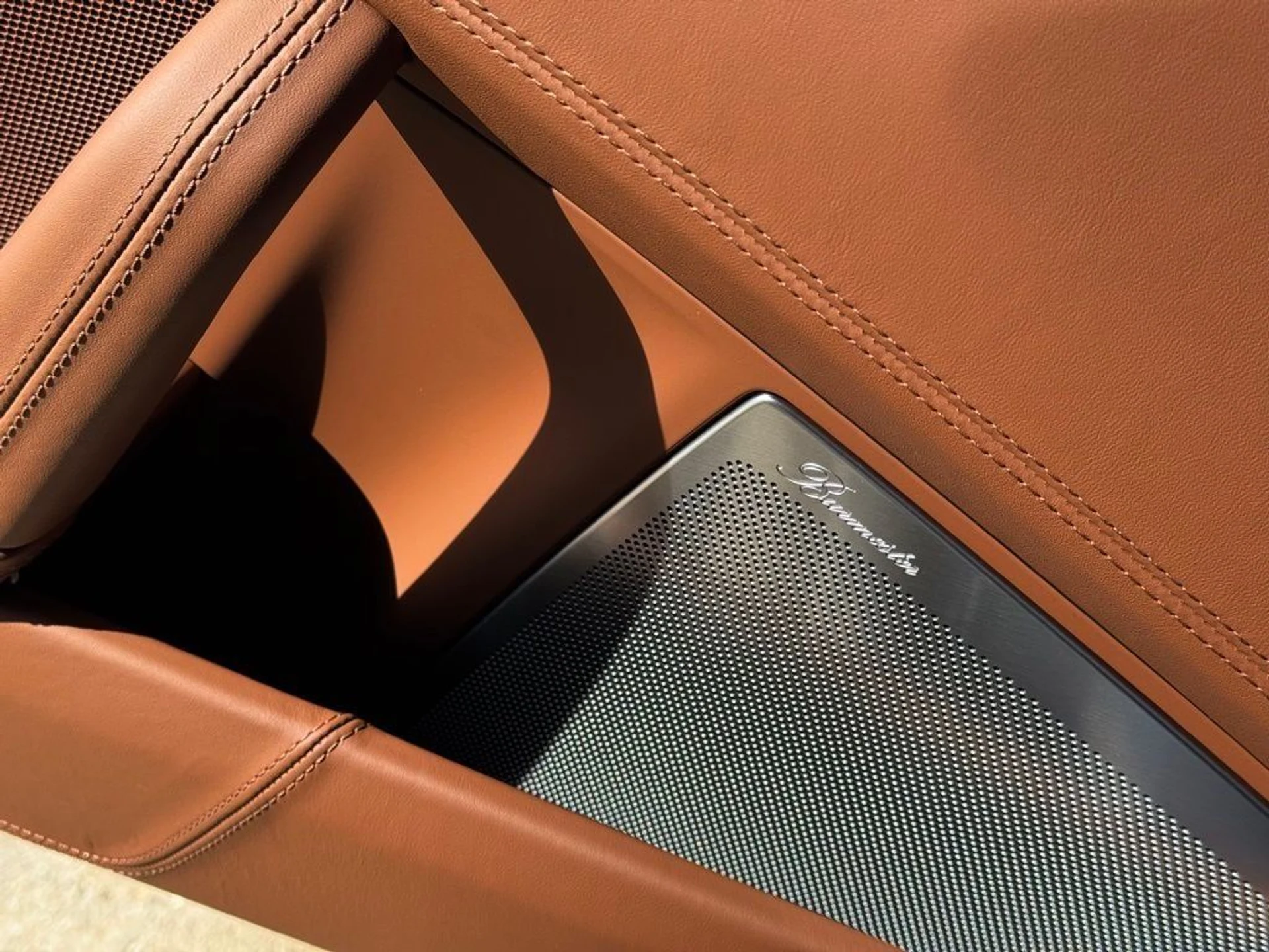 mph011_724135923_80b7127b3da172b23769a49036f09324_65983d3bfe