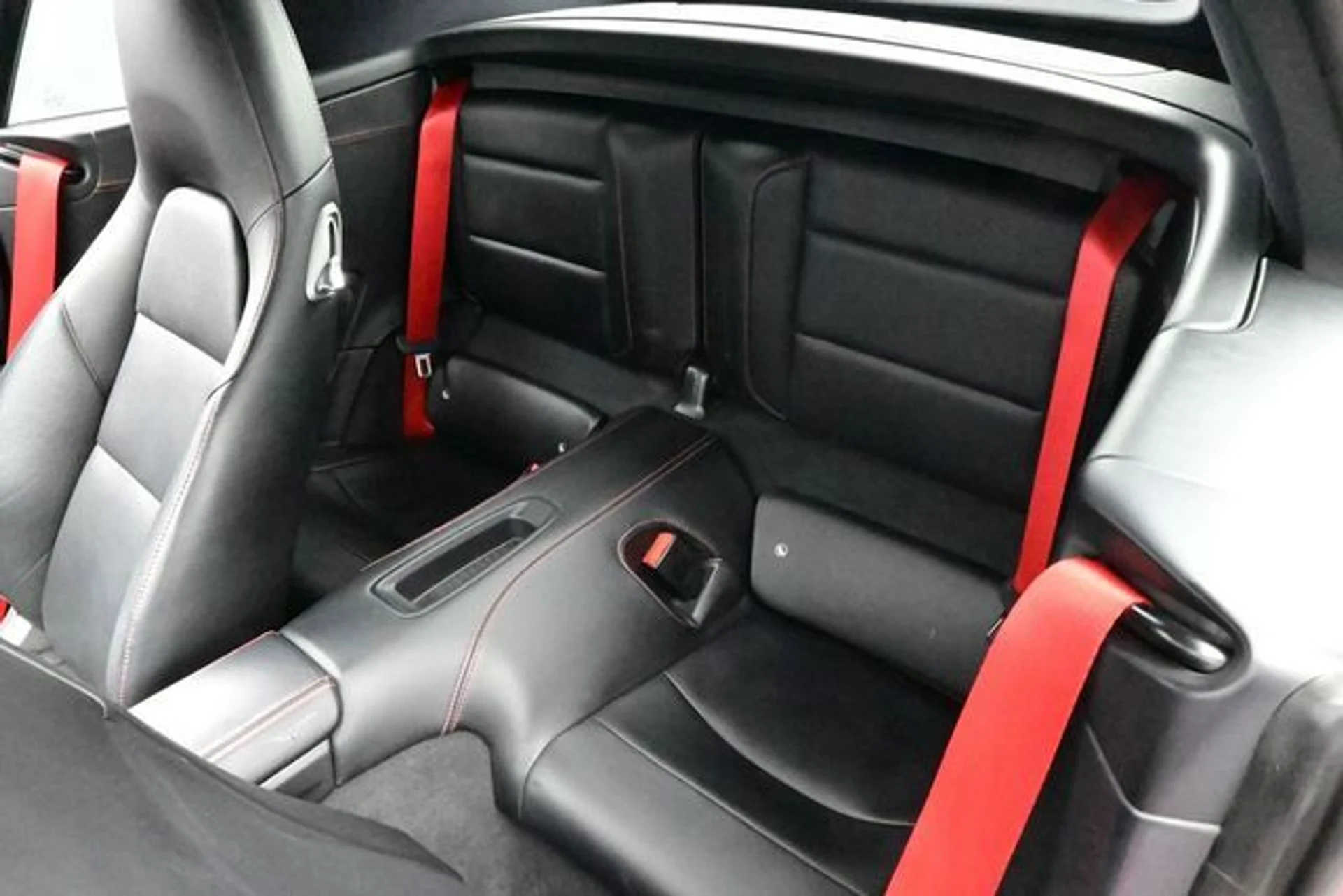 mph011_732828498_e963953ed54814260a3767a7d128e71fx_4cd0e15252