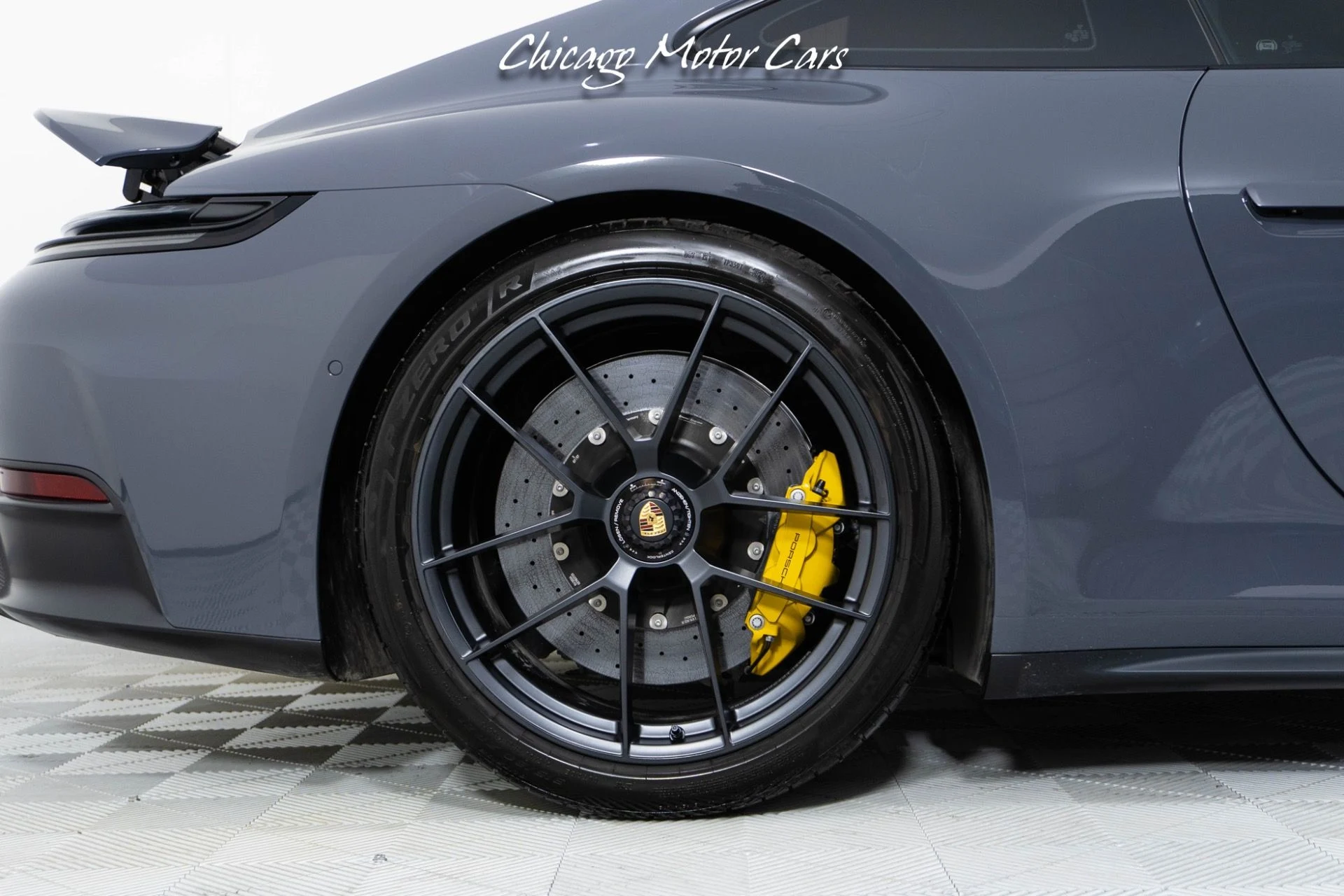 mph011_733486964_13067_p12_l_1aefbcc650