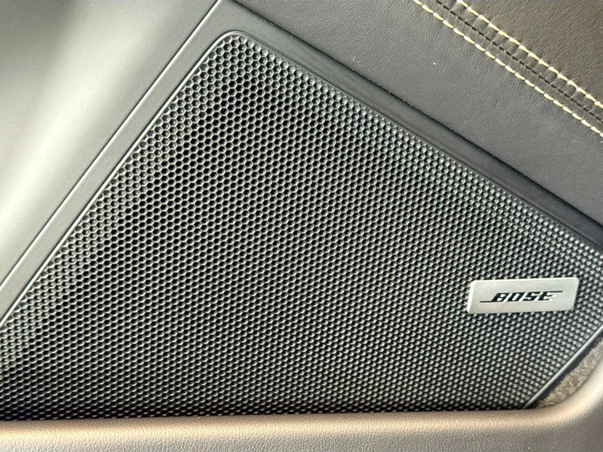 mph011_734263235_fae0ee5251d563c73adea3572645b727_9eb7ca840b