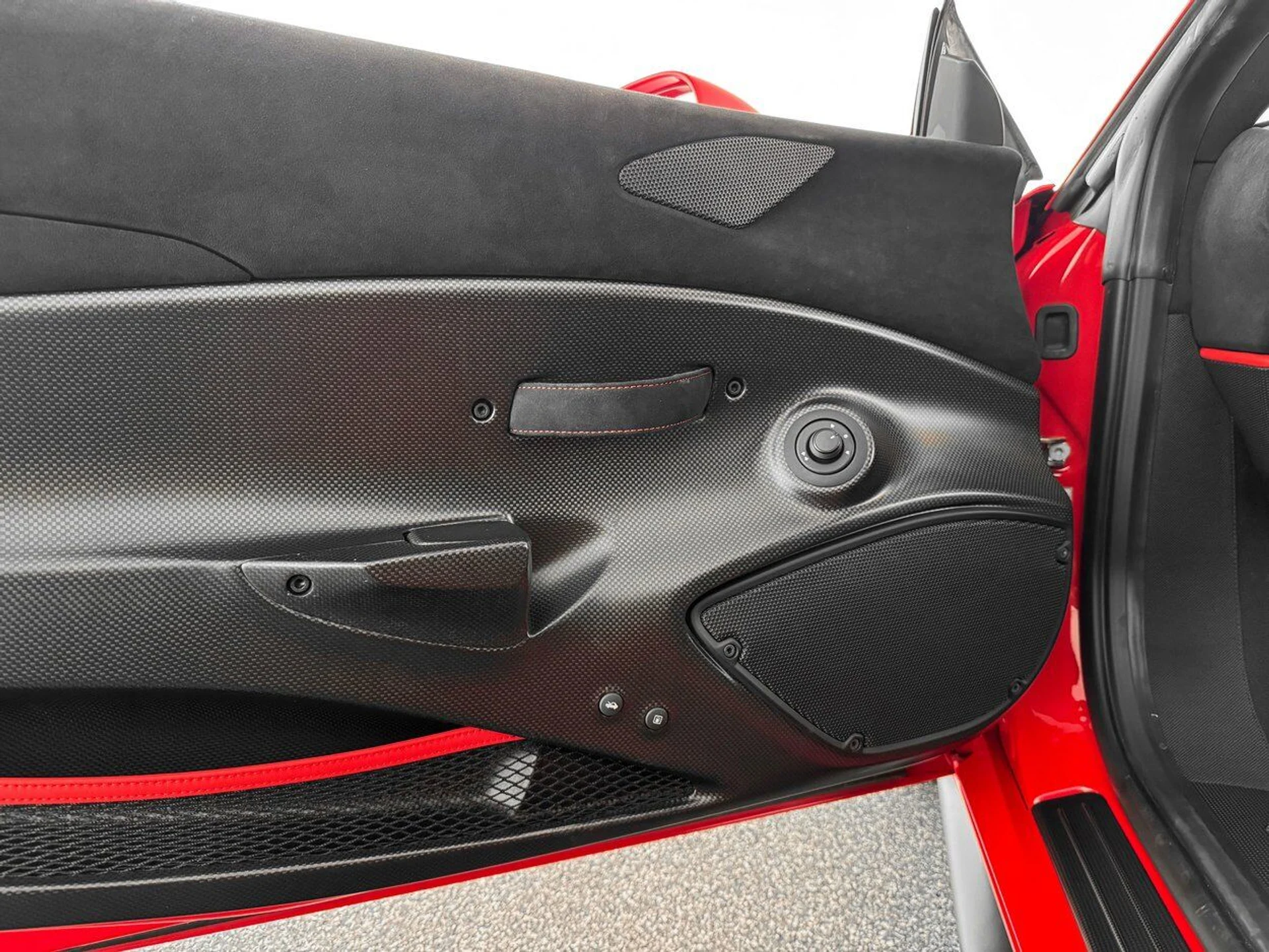 mph011_735681069_e0715697c5f9b8e5d5e1d76c14b19930_18aa496f74