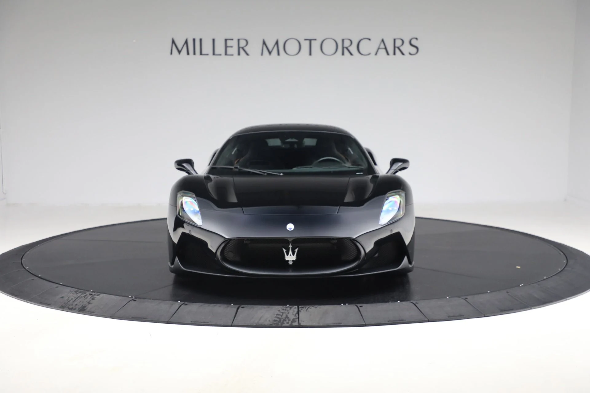mph011_739772092_Used_2023_Maserati_MC_20_16af377159