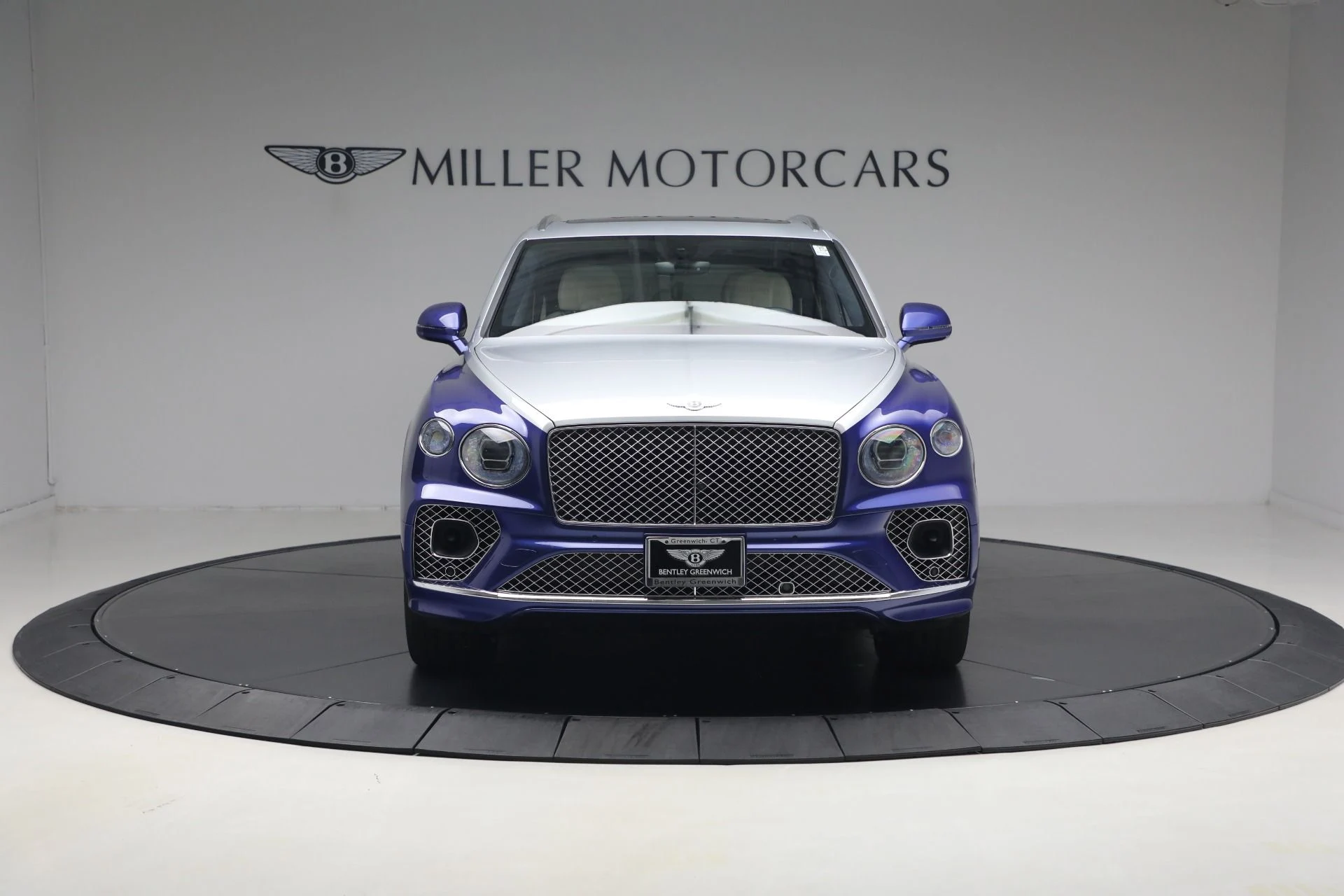 mph011_740378033_Used_2022_Bentley_Bentayga_V8_1780928728_cf3934fb47