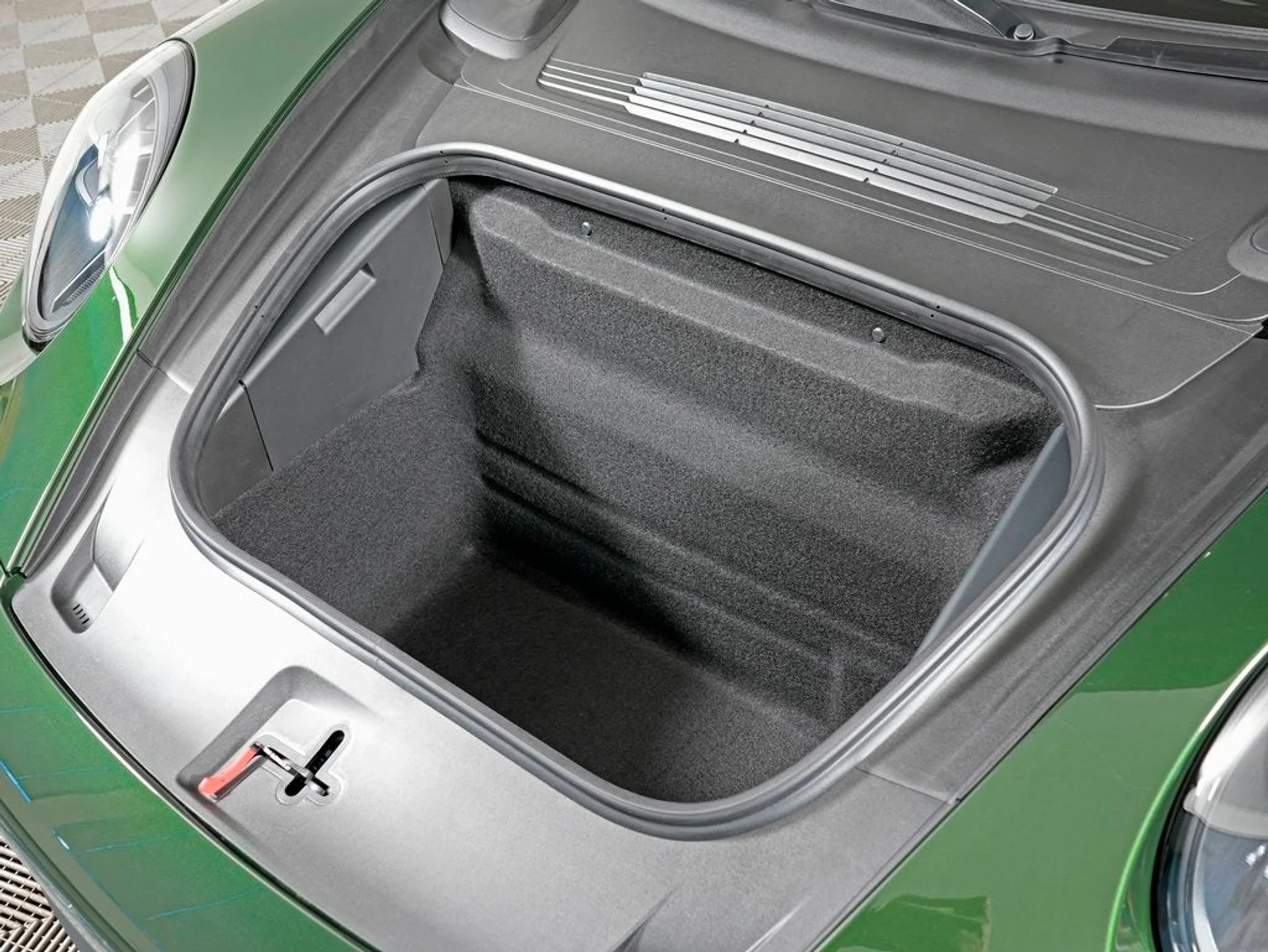 mph011_744008093_12_2b5ebc81ca