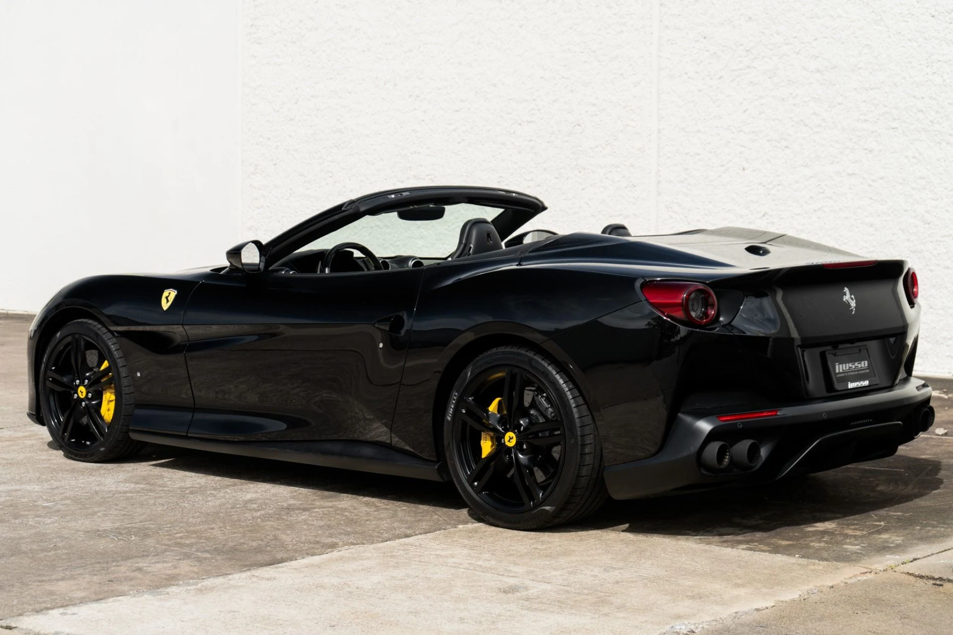 mph011_744011991_Used_2020_Ferrari_Portofino_1775601890_b3ba38aaa2