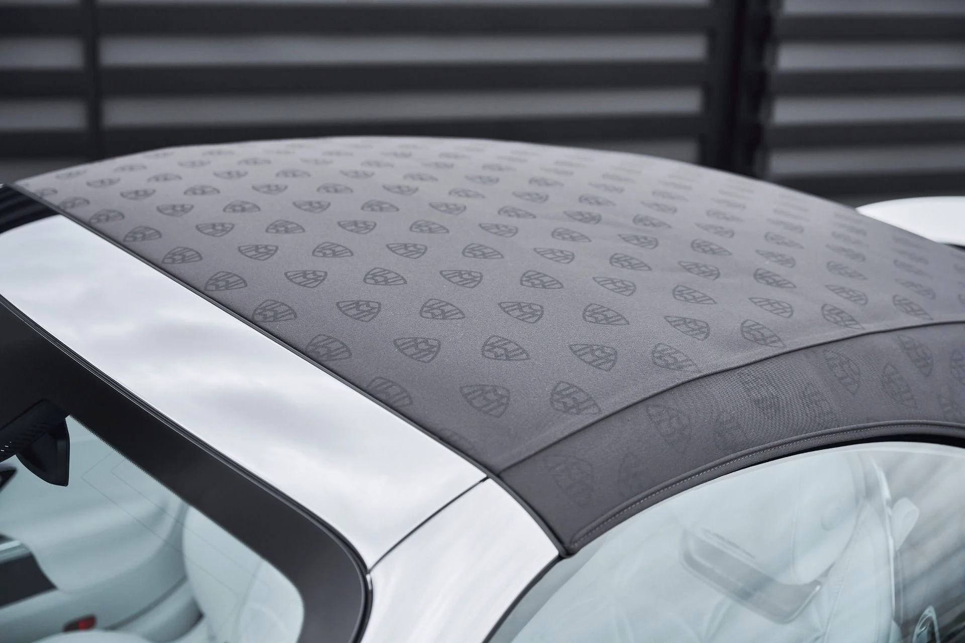 mph011_755377570_Used_2026_Mercedes_Benz_SL_Class_Maybach_SL_680_1767218065_d92e44e9c3