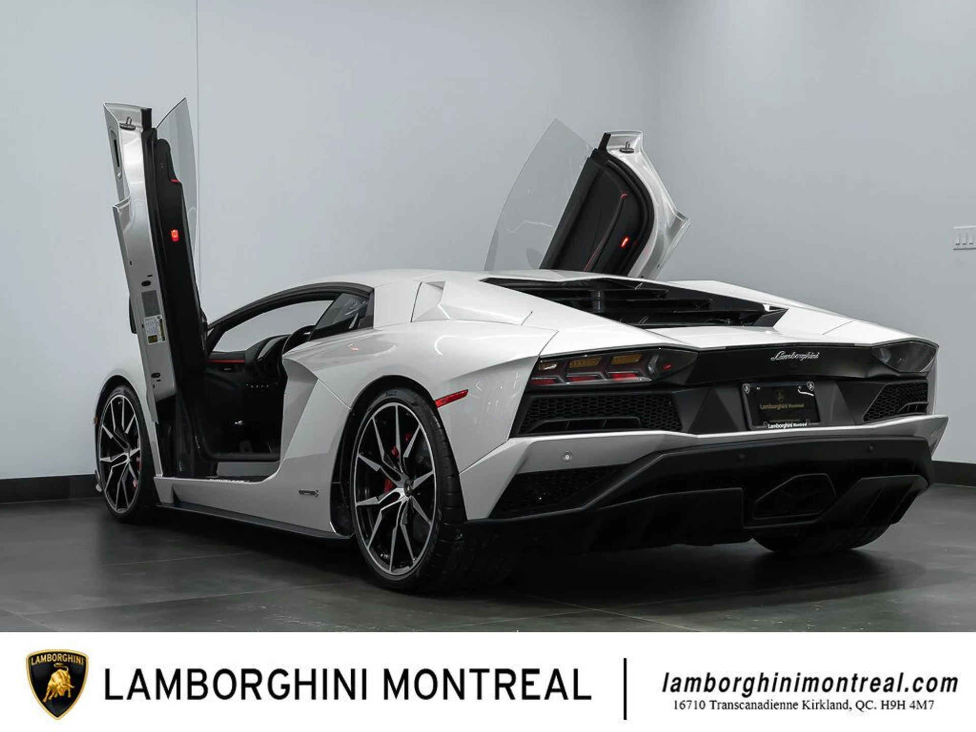 mph011_75636469_lamborghini_aventador_2017_jpg_v_1754355019_39250f919c
