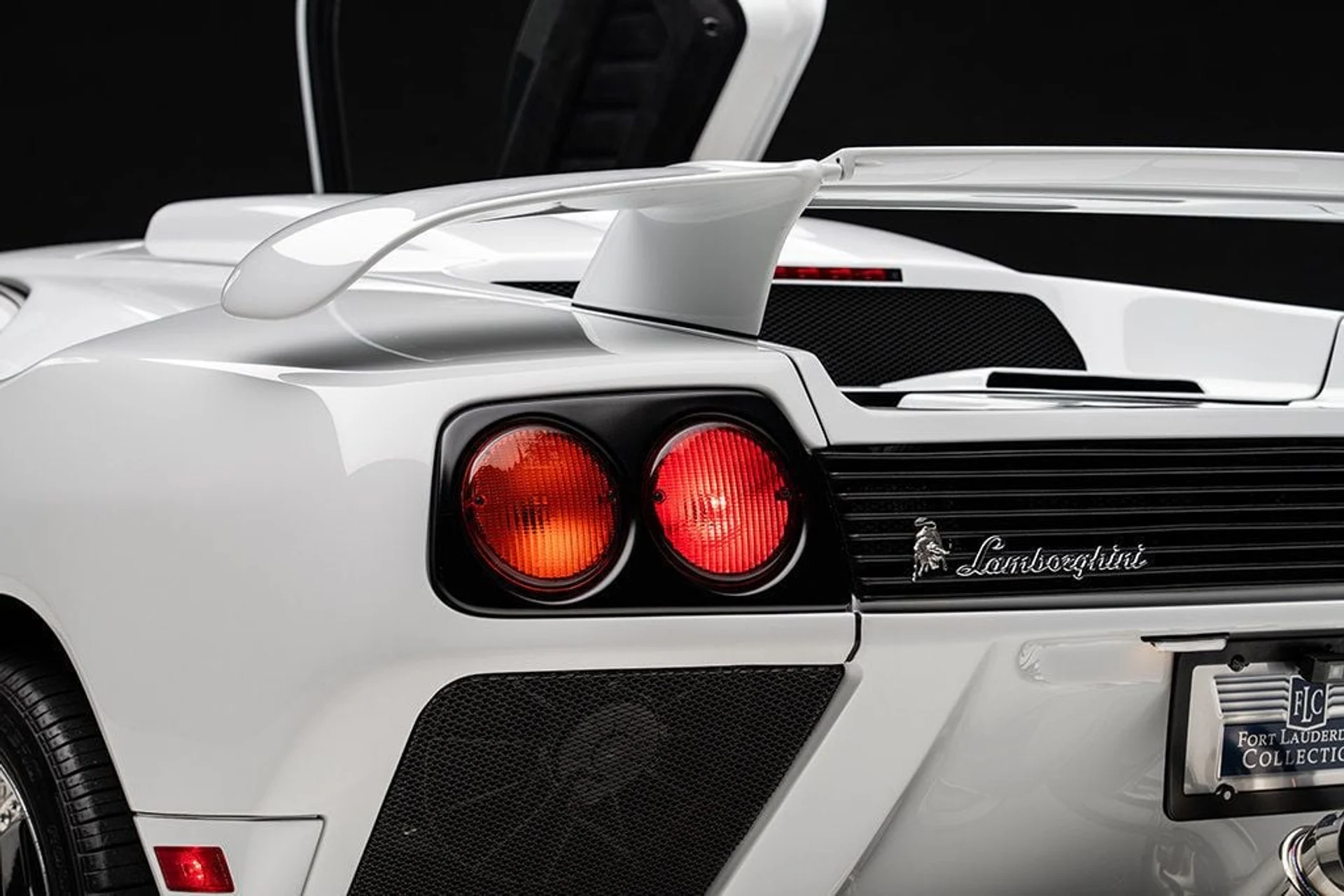 mph011_766588473_used_1999_lamborghini_diablo_sv_9689_22911634_12_1024_12e4b5ed7d