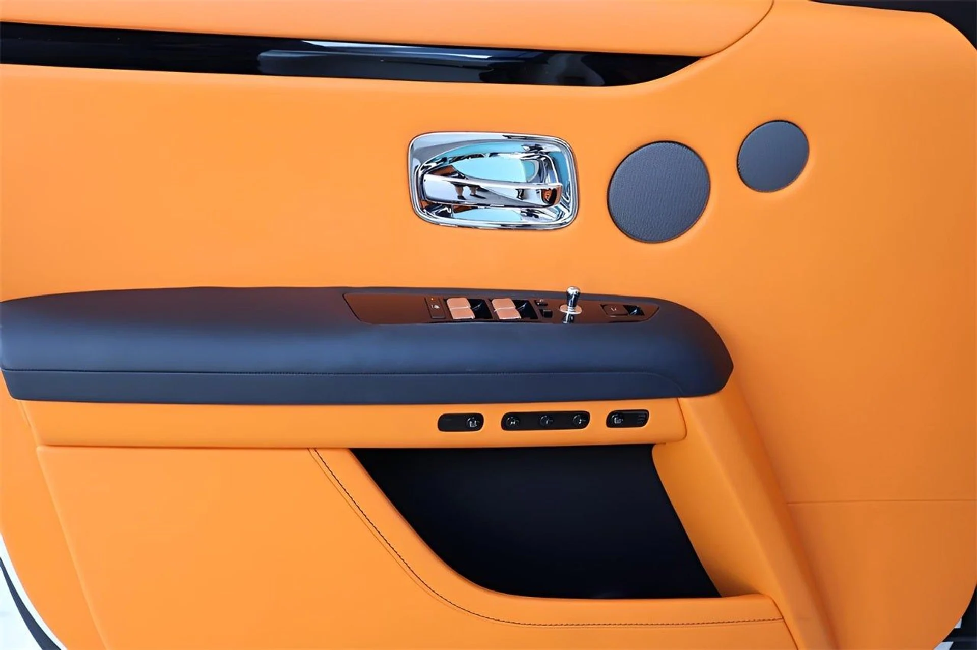 mph011_770239243_12_d2979a51e7