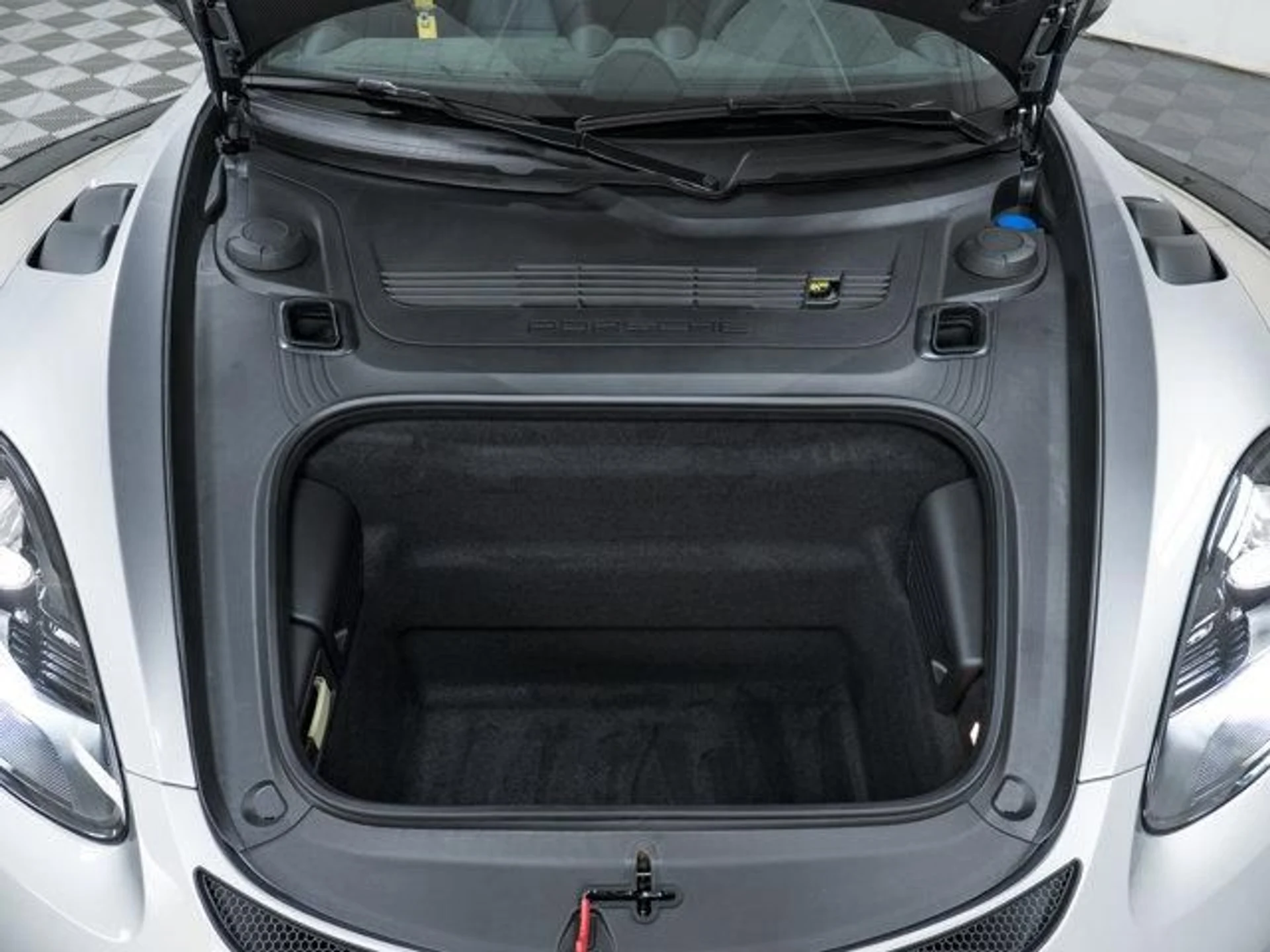 mph011_77074723_M7ri_z0_Wd_M2_GX_2l4i5l_Tzg_Mv_GBM_4e0b856bbc