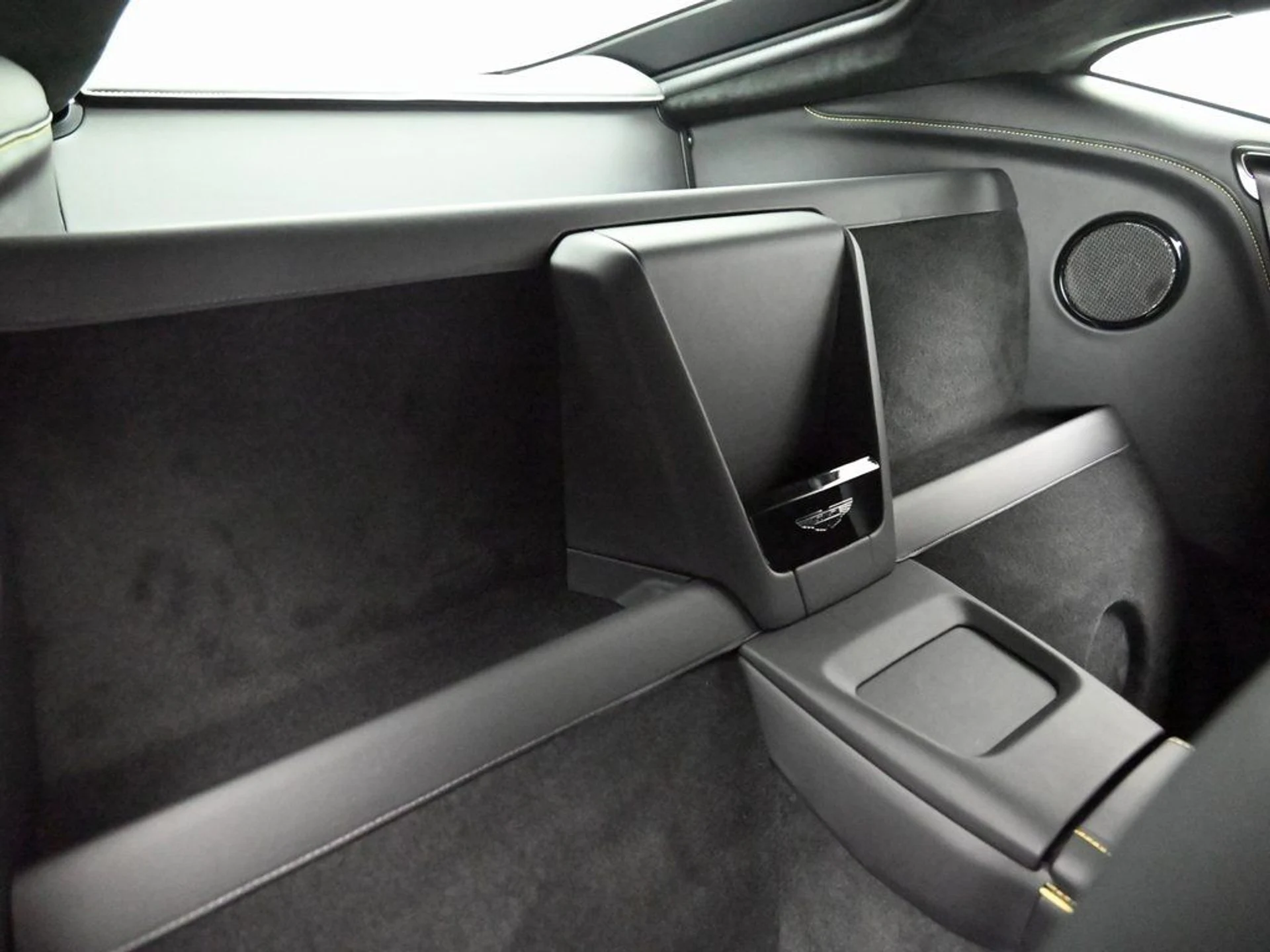 mph011_777658729_520345e2895f04a14548f558e2575c1b_f6a1811b90