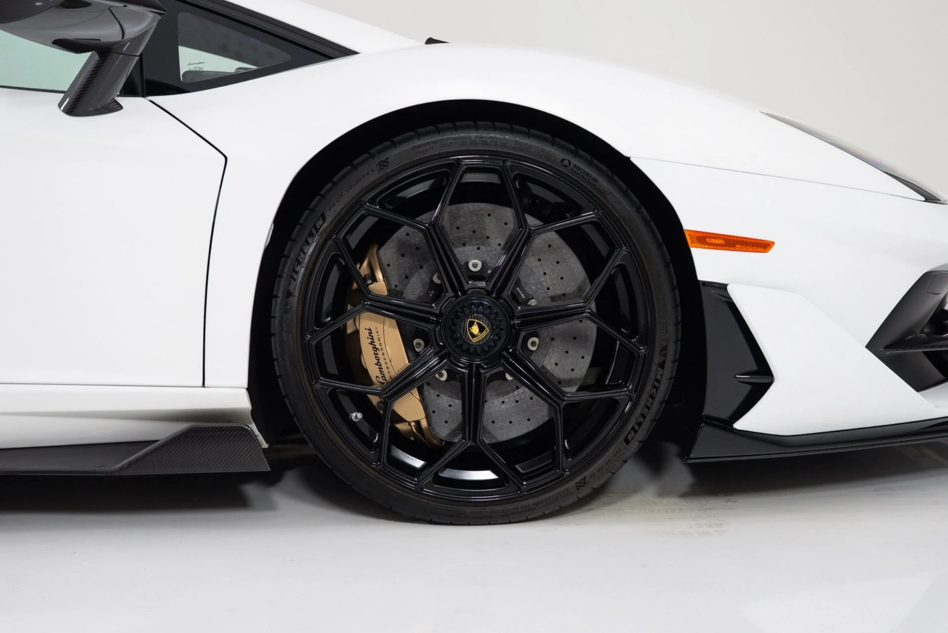 mph011_779619876_Used_2019_Lamborghini_Aventador_SVJ_1782851534_a25199744e