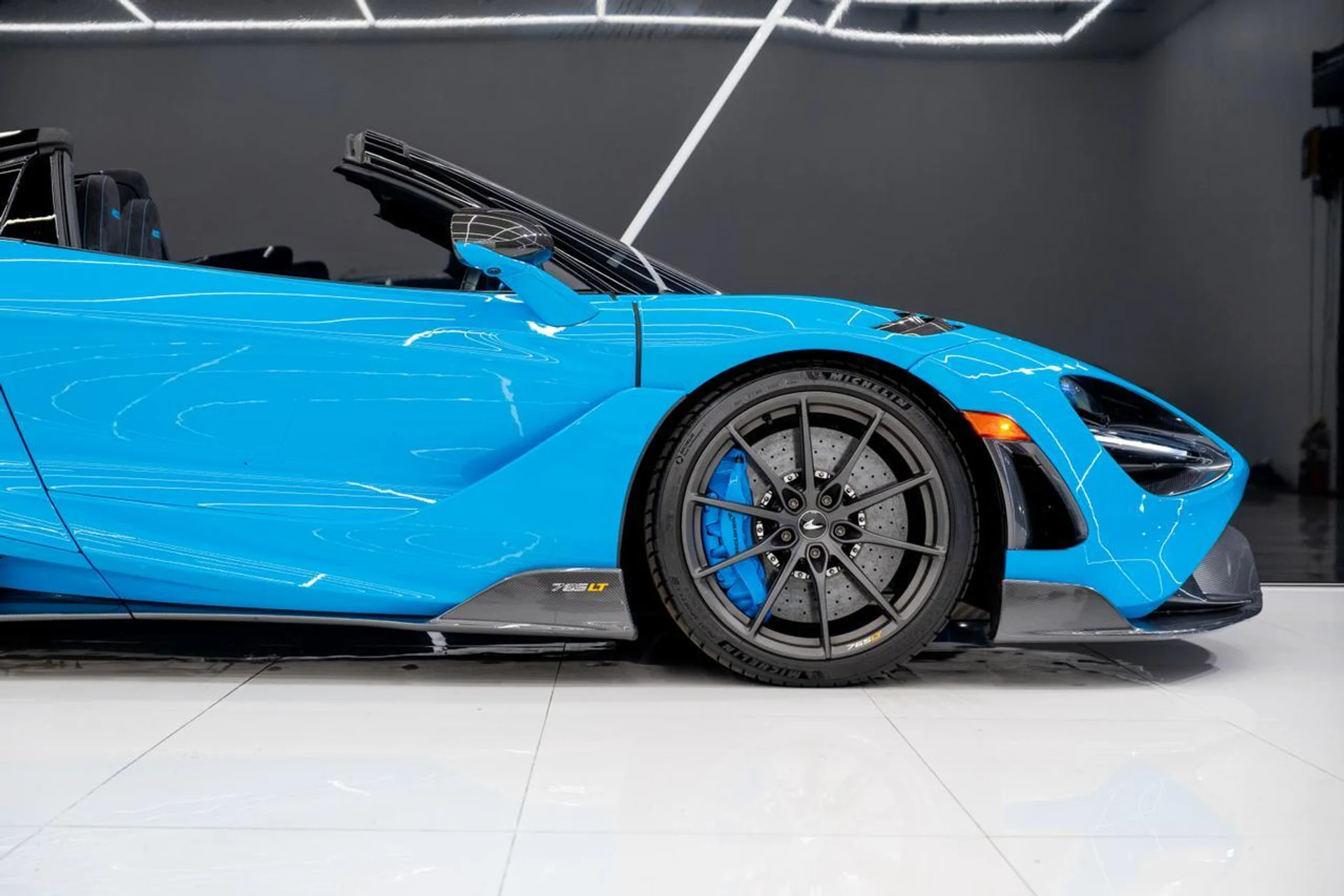 mph011_782110193_c7b5683f01d022fa29297b85302dd4f7_42a6575070