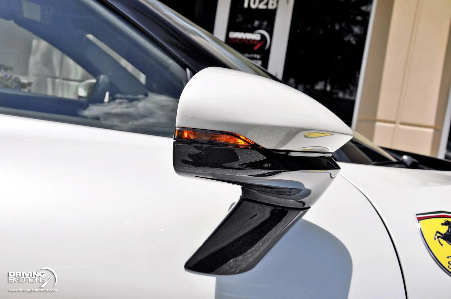 mph011_791999865_859_p12_l_37081d4772