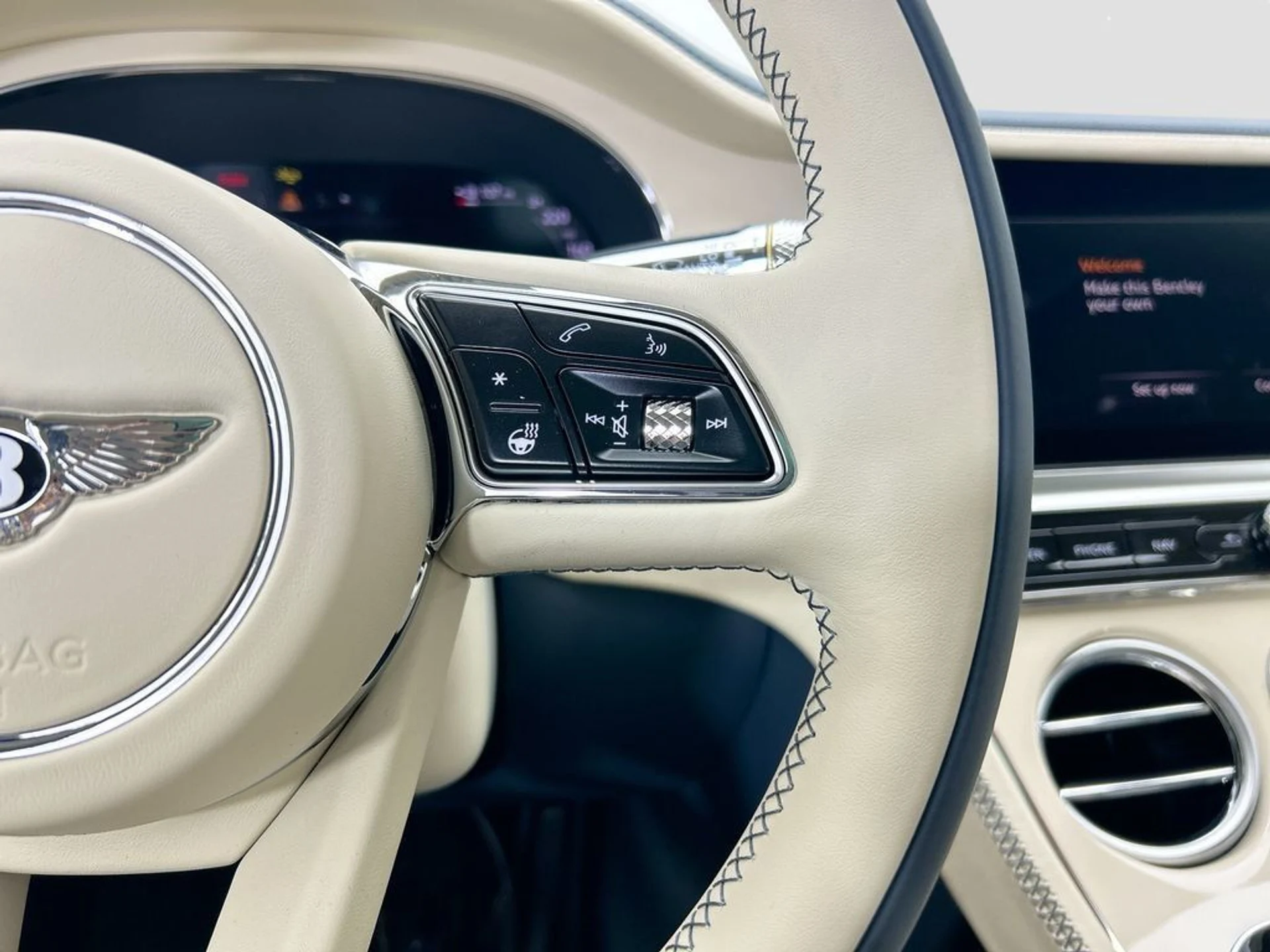 mph011_793081216_new_2026_bentley_continental_gt_azure_8119_22995389_12_1024_76e48f8204