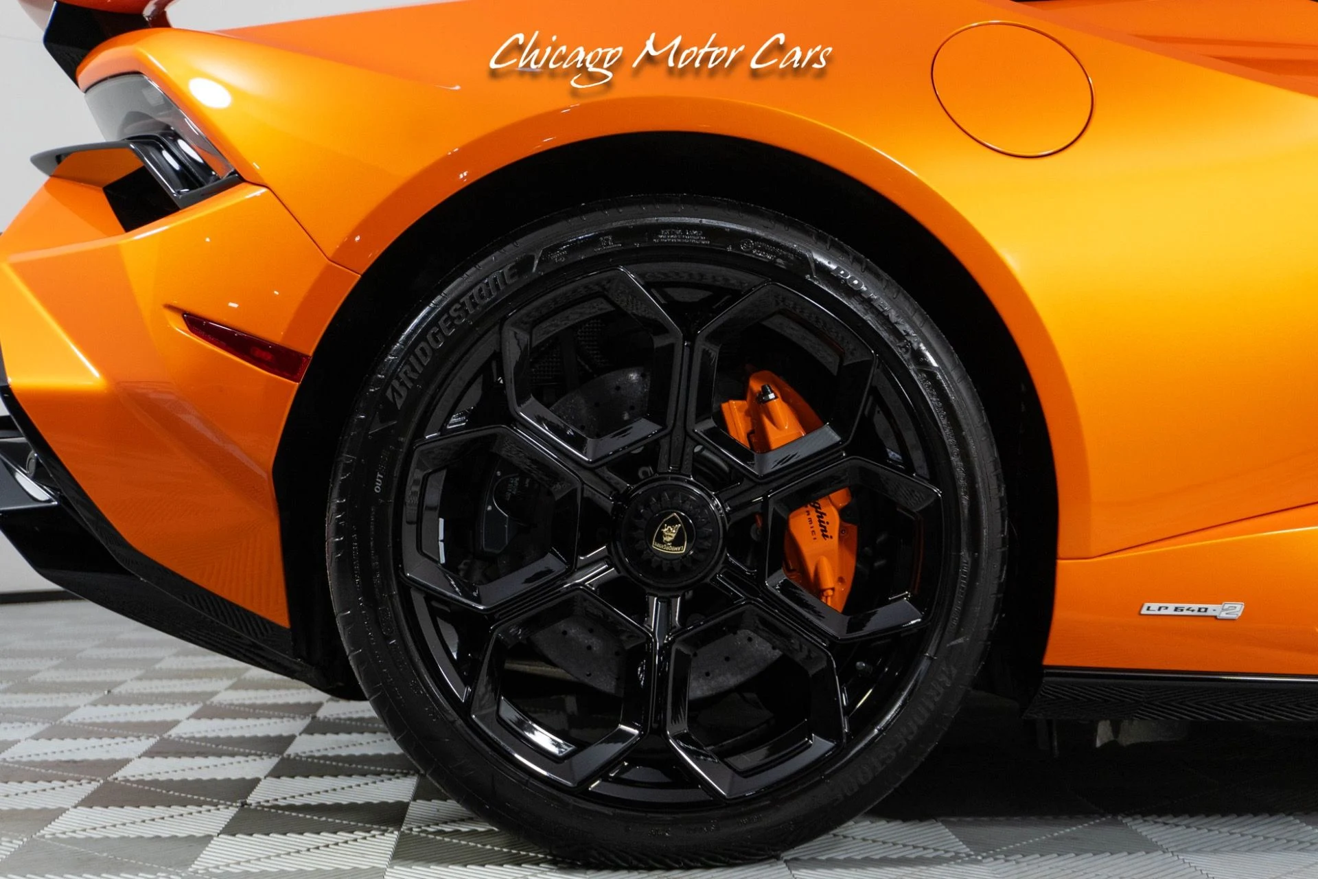 mph011_79389151_13222_p12_l_1cb2ee0c56