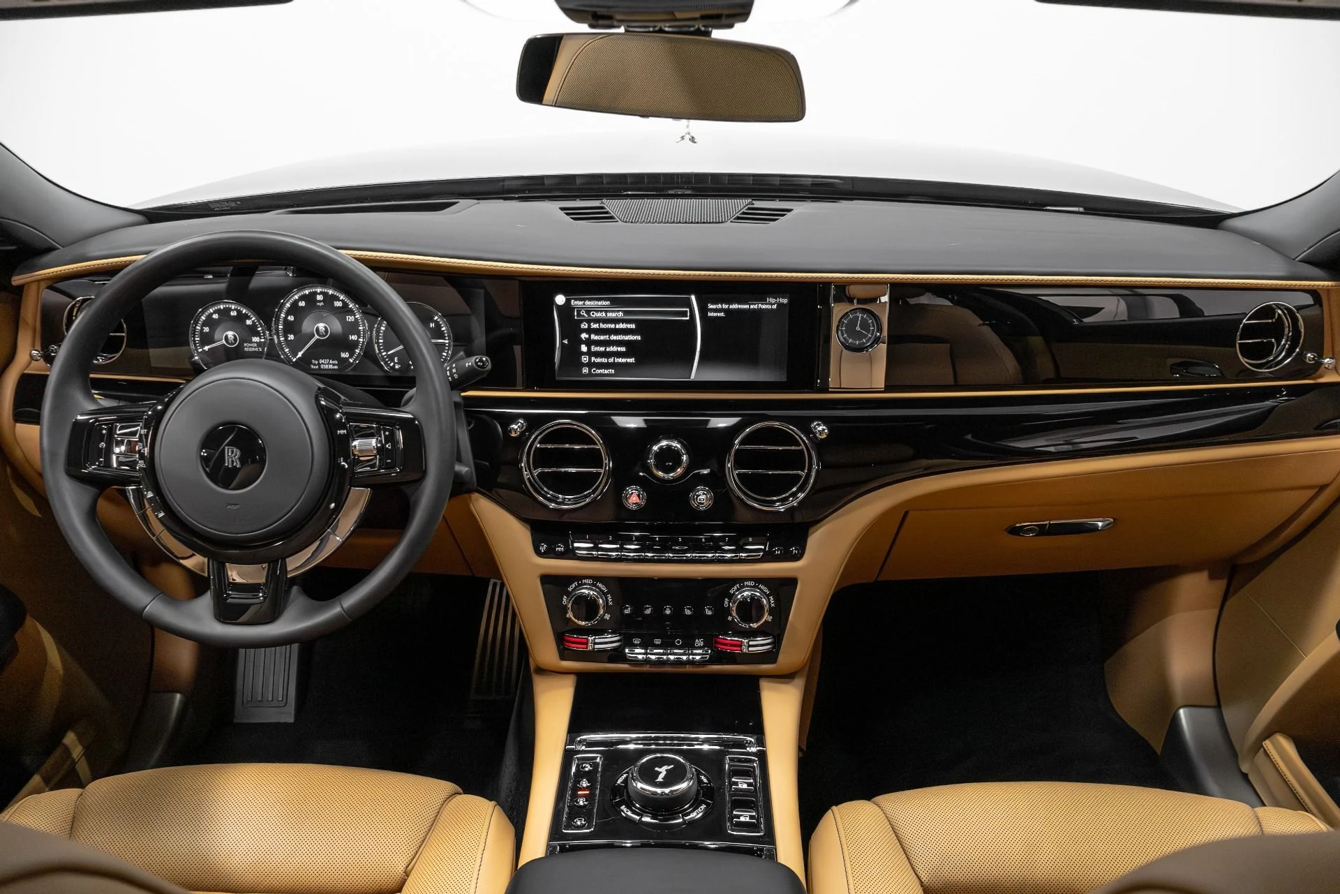 mph011_795799978_Used_2022_Rolls_Royce_Ghost_1767138760_75bf288ffe