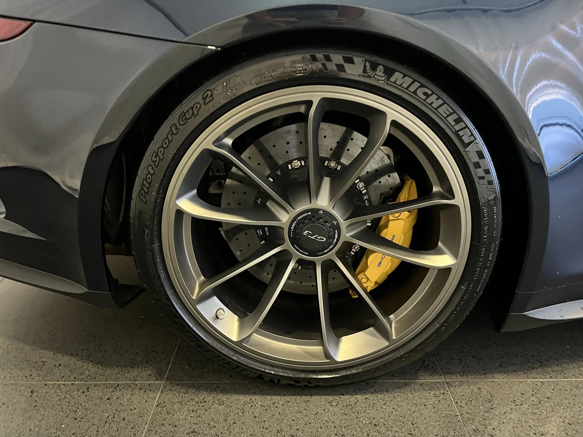 mph011_798453487_dad53b7bddcddd5f70c7ab2ac8ca9226x_5ca367e460