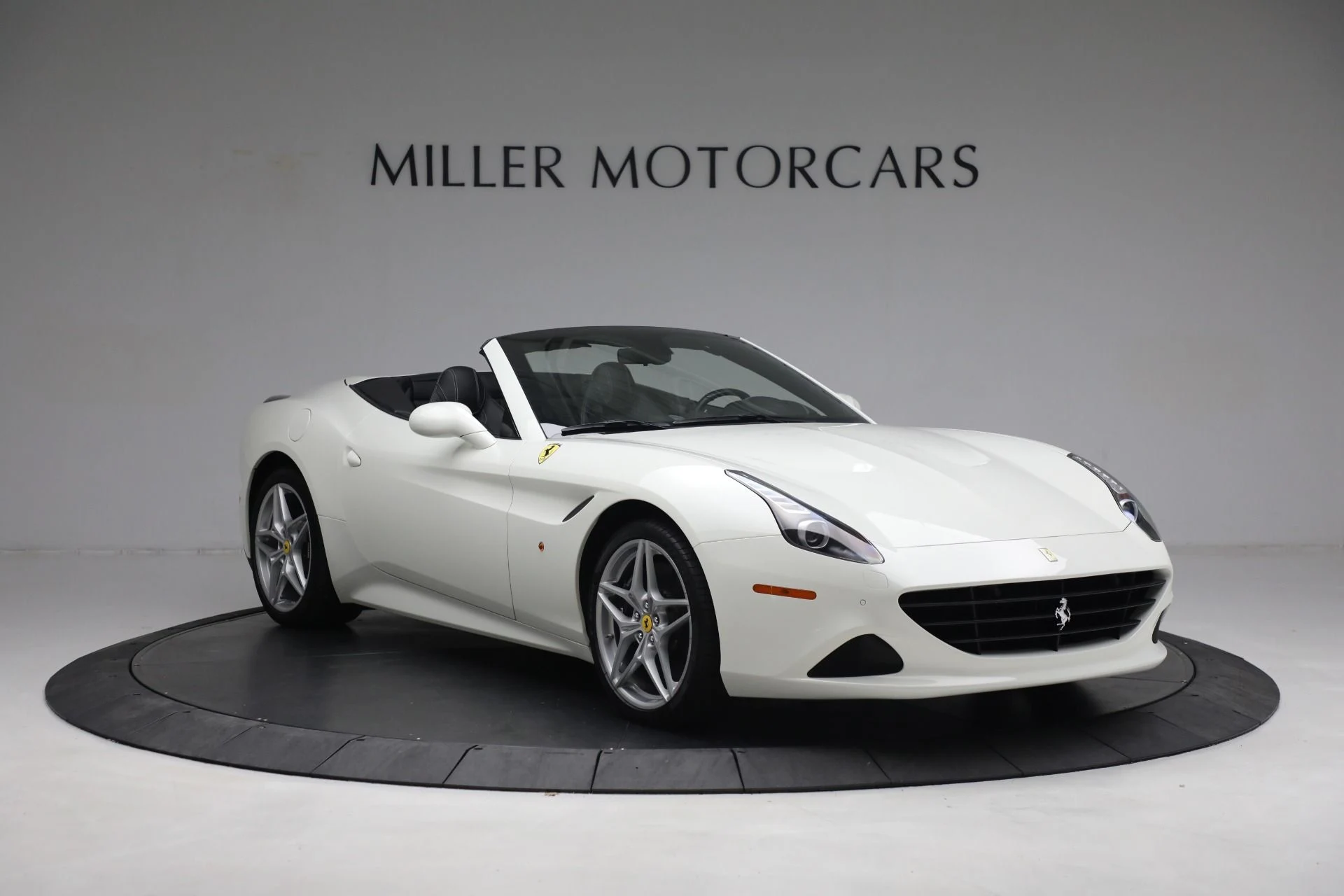 mph011_809086329_Used_2017_Ferrari_California_T_118f0f137a