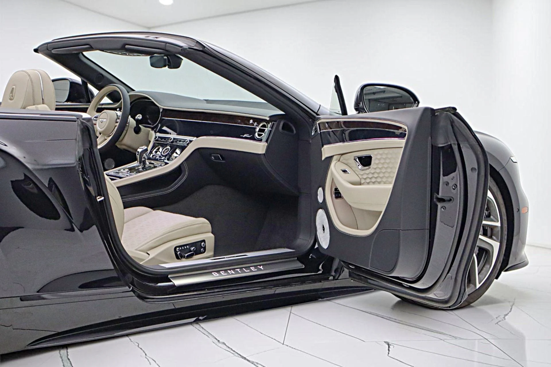 mph011_809606578_New_2026_Bentley_Continental_GTC_Speed_7564ac643c