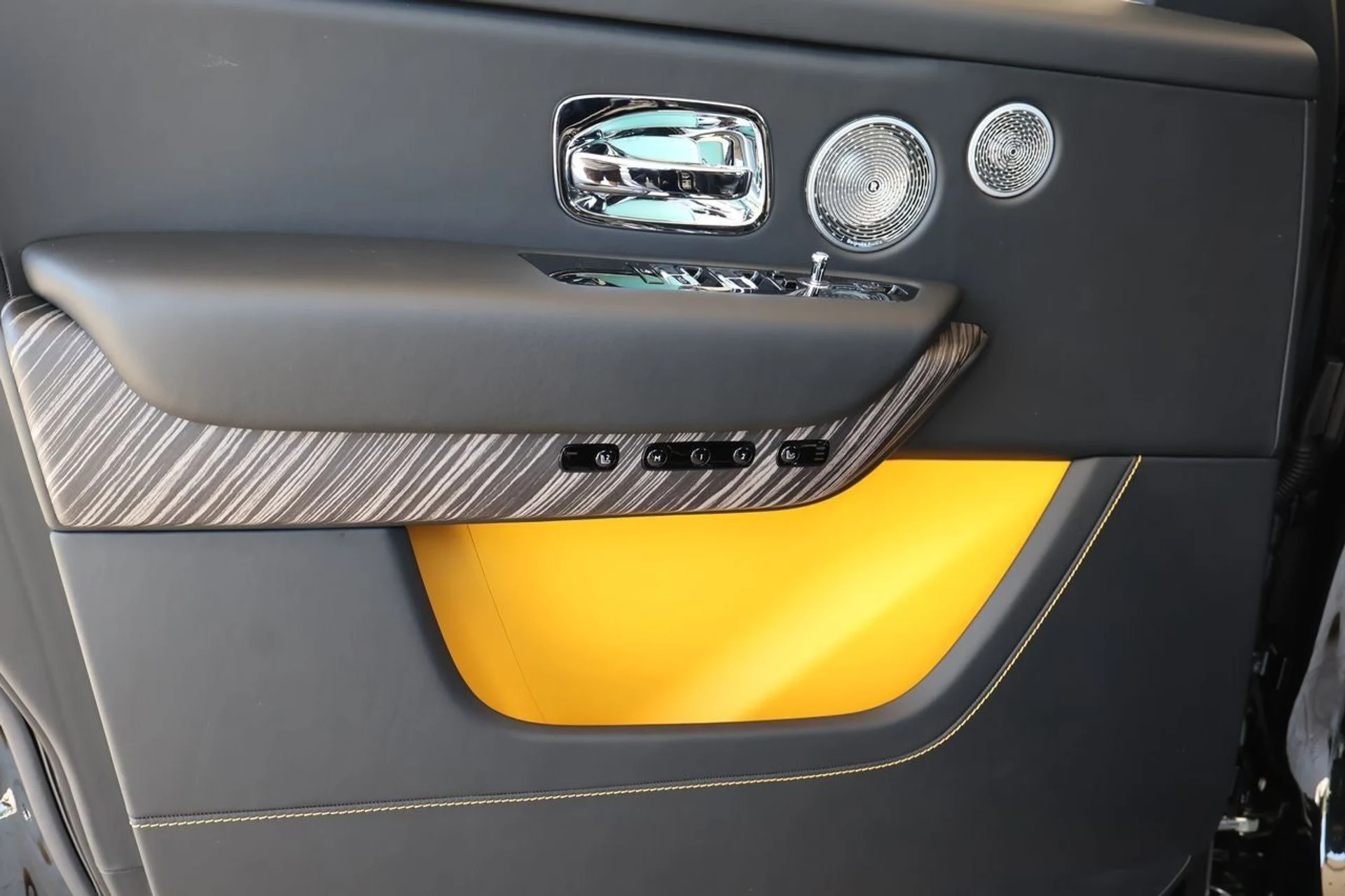 mph011_810139173_12_80c7d01d13