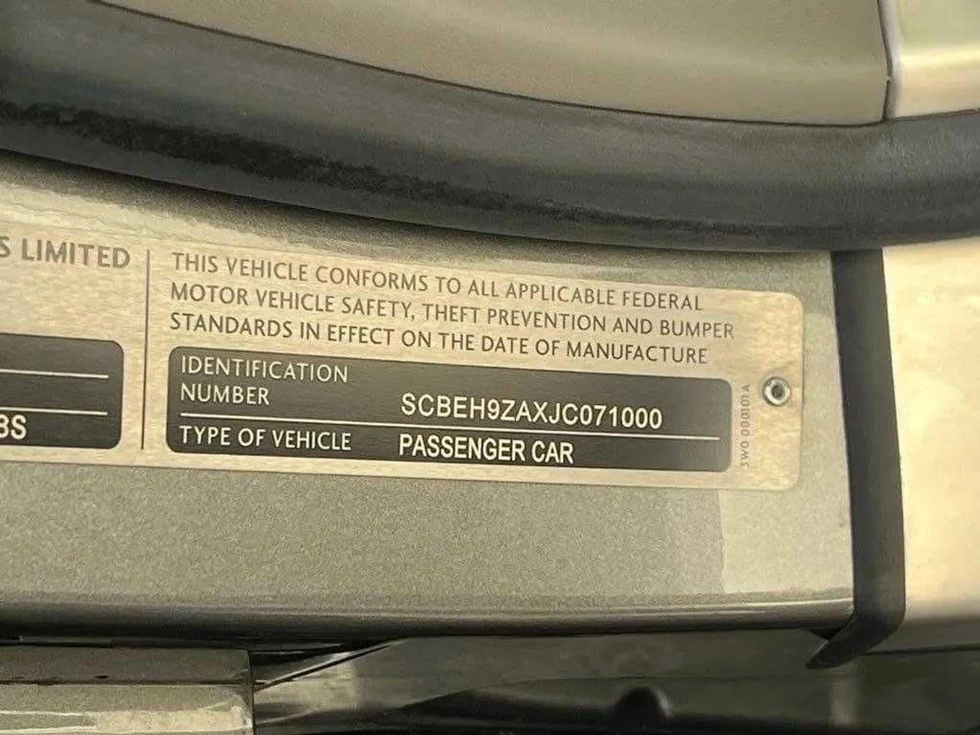 mph011_818132210_695bbdb2a97a19b0ff974169f08b6d0ex_310bac8105