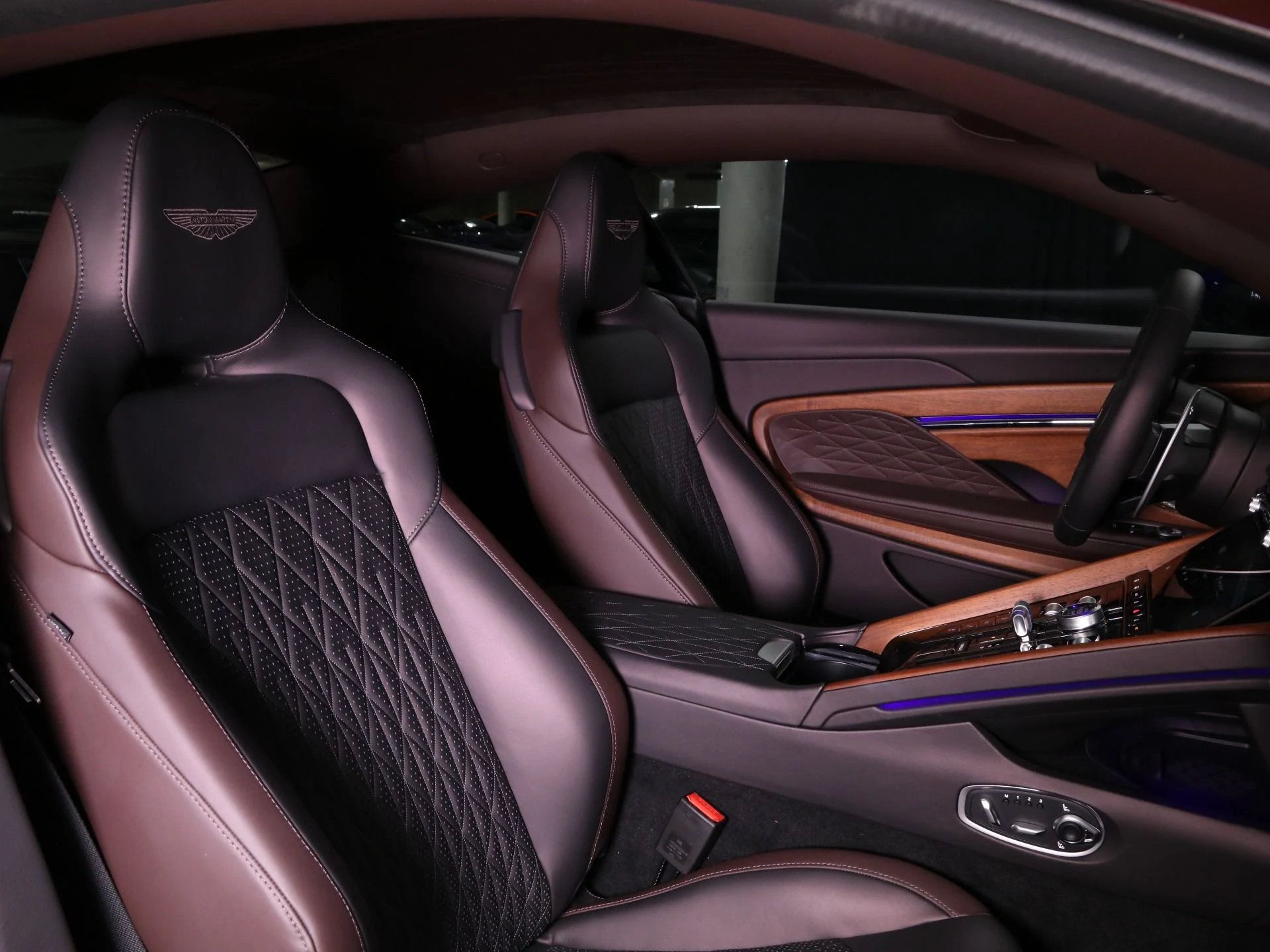 mph011_818345109_New_2025_Aston_Martin_DB_12_1746122881_093878c6f7