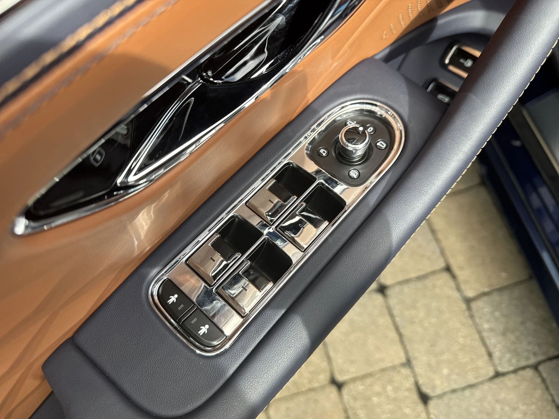 mph011_820512768_5aee84f41ae915f5a1742890a65179a6x_f7bb95c4d4