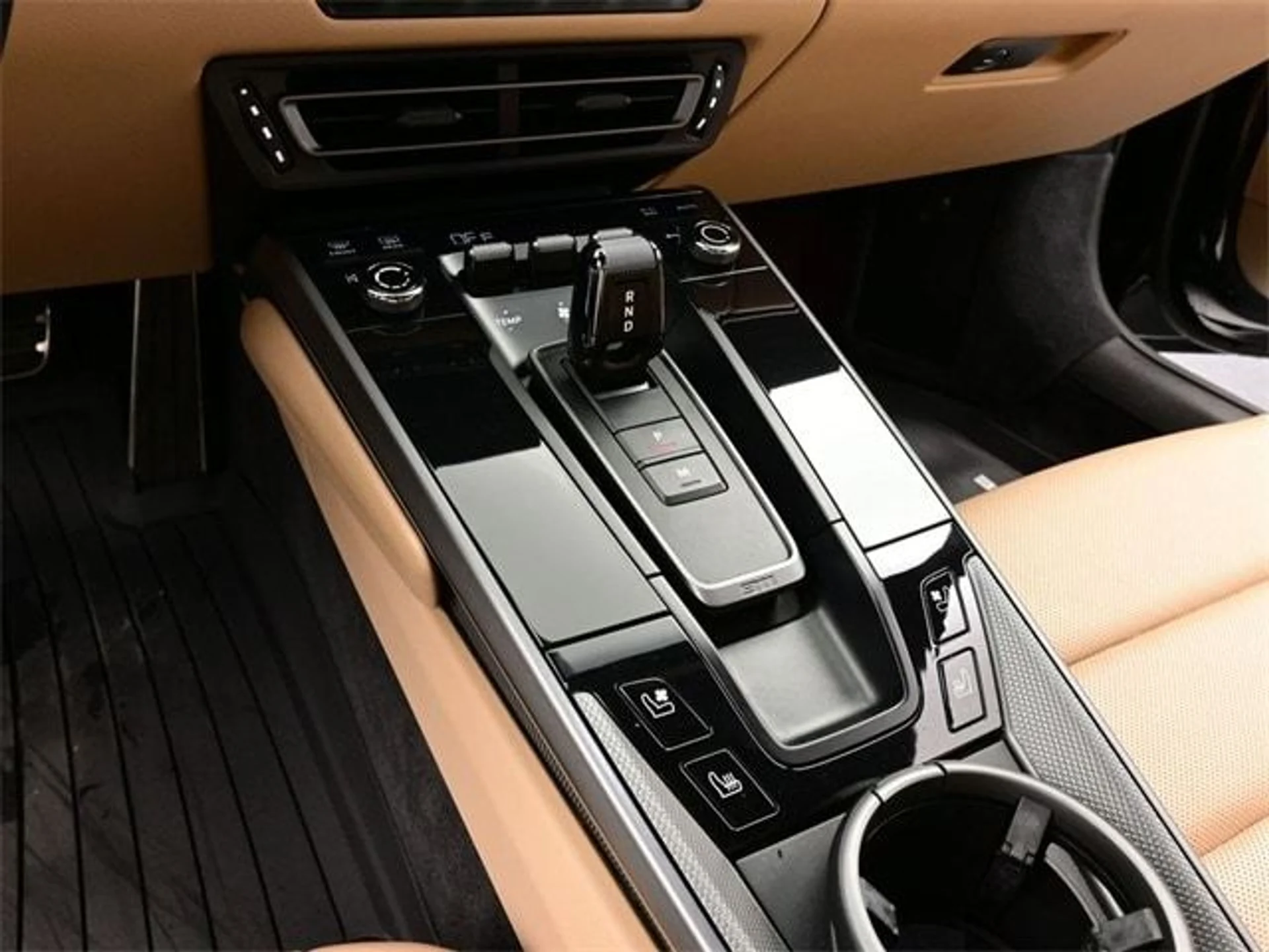 mph011_829716738_06f2b11380a65be42bb752d31ca55185x_6d8c0f5b13