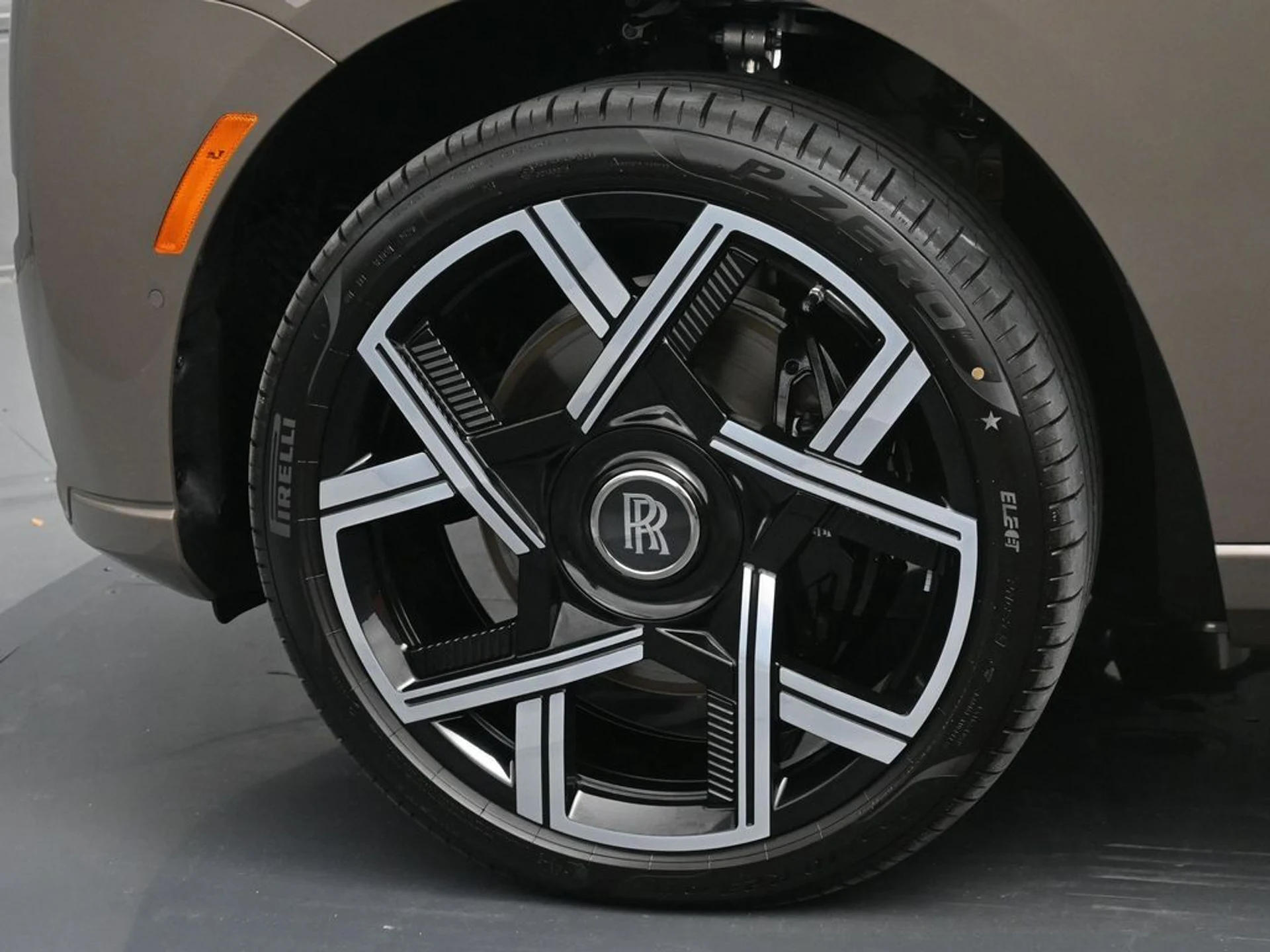 mph011_833689813_9a300b8f4303e9b5e78950e55c93dd3fx_780f91c6b0