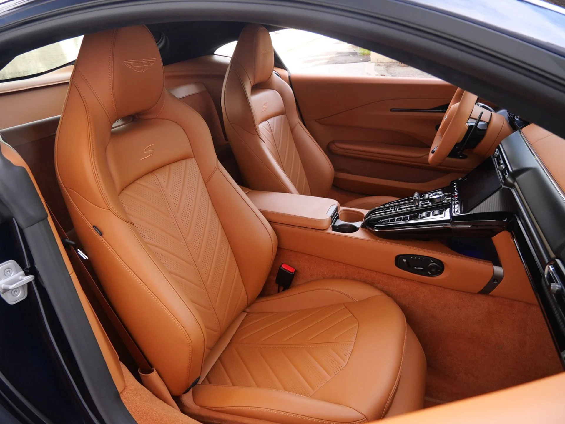 mph011_834460211_fc1b839ae83ebb8aef04bf7ed64610e2x_6b43e20932