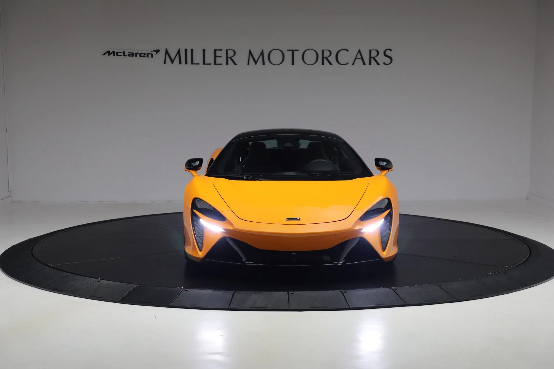 mph011_839649534_Used_2024_Mc_Laren_Artura_Tech_Lux_553218905e