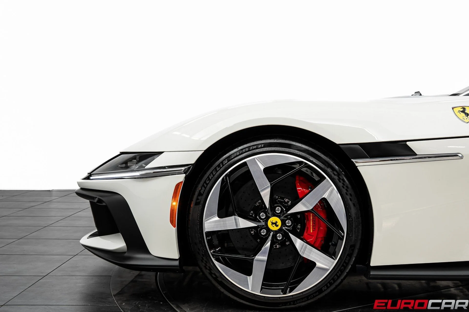 mph011_841644158_image_12_5dd950a7b1