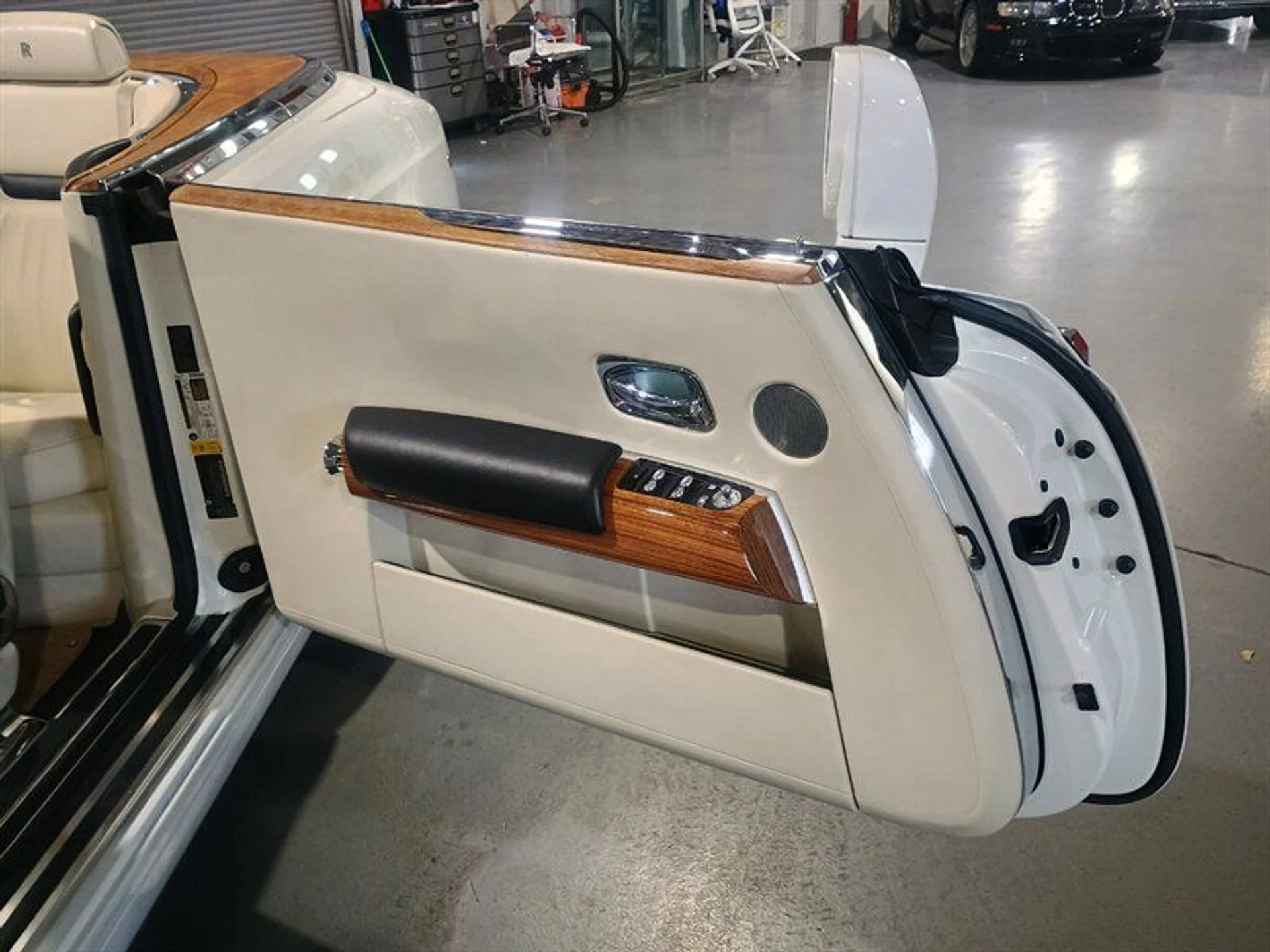 mph011_841828454_f74c9c5be8_800_3c869ff0c9