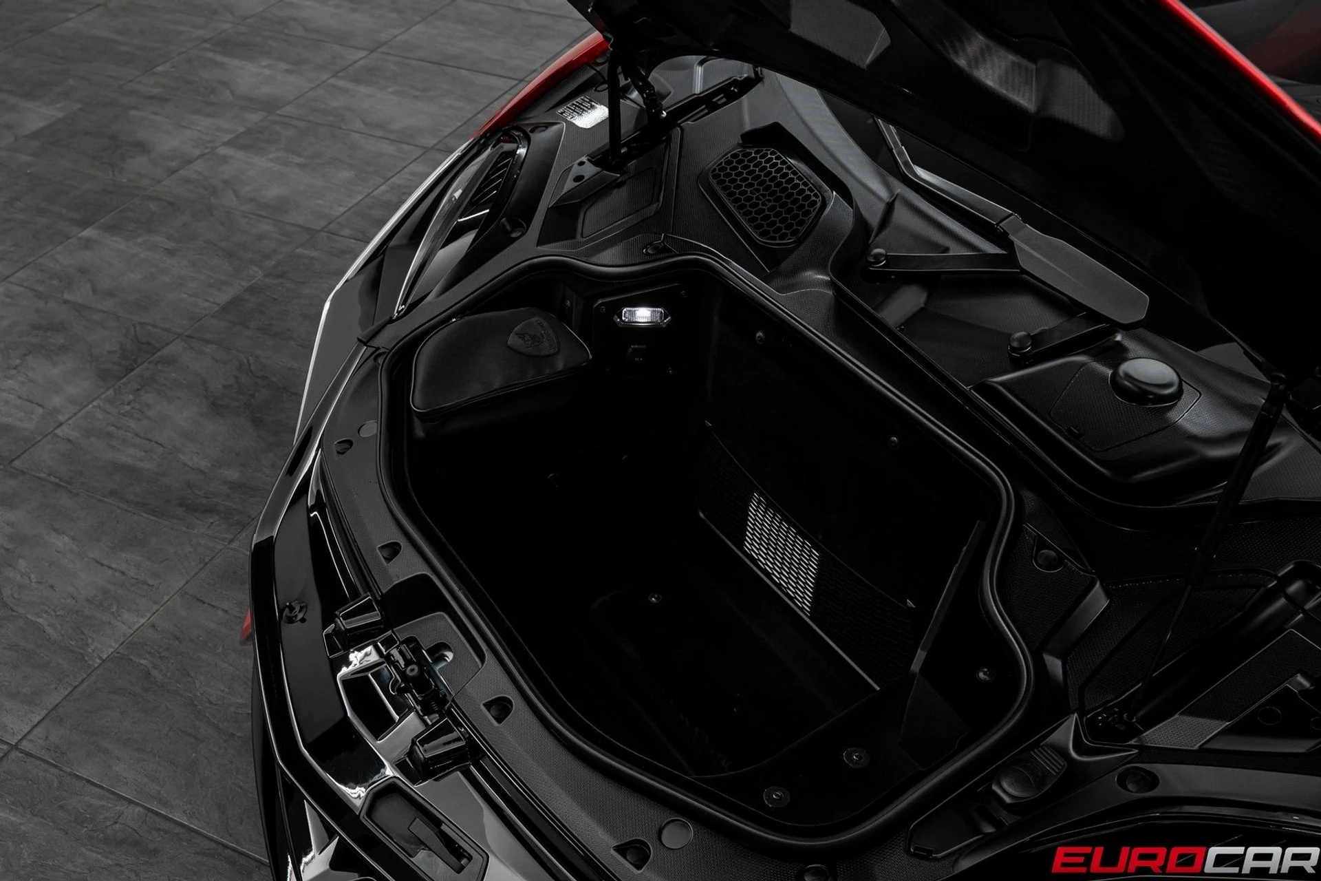 mph011_846923285_image_12_f50bba54d3