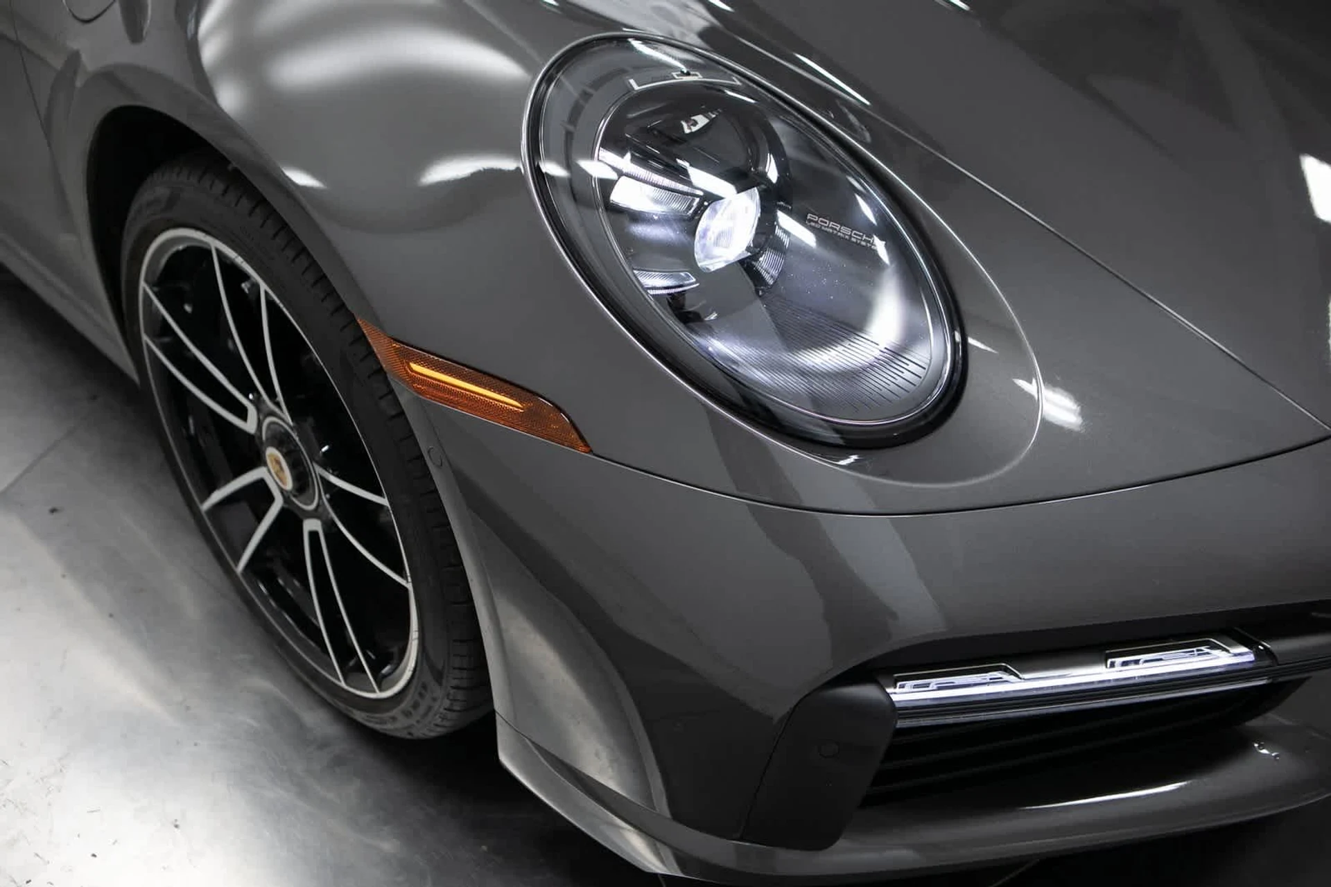 mph011_852478839_6832243e26637935f65d52379211910dx_5019082f63