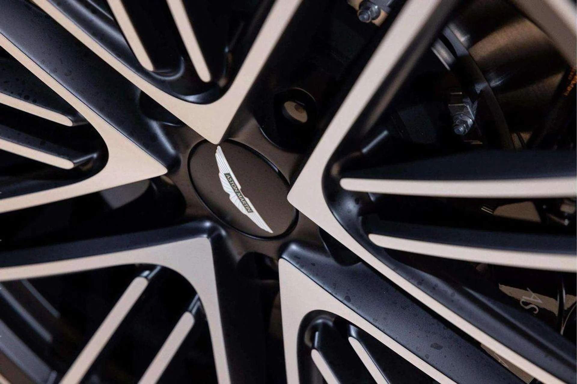 mph011_854955839_sd4_RV_50_Dh_X2_JH_Lk_IX_040swe1ycg_9e43434984