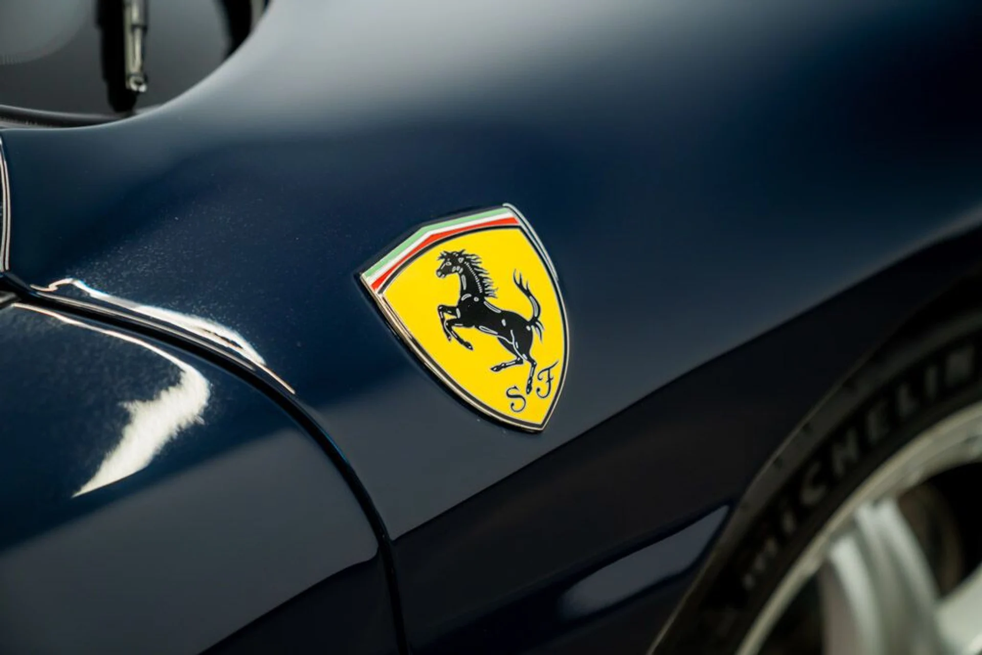mph011_858548136_ferrari_360_2004_jpg_v_1758918548_0b70a832f0