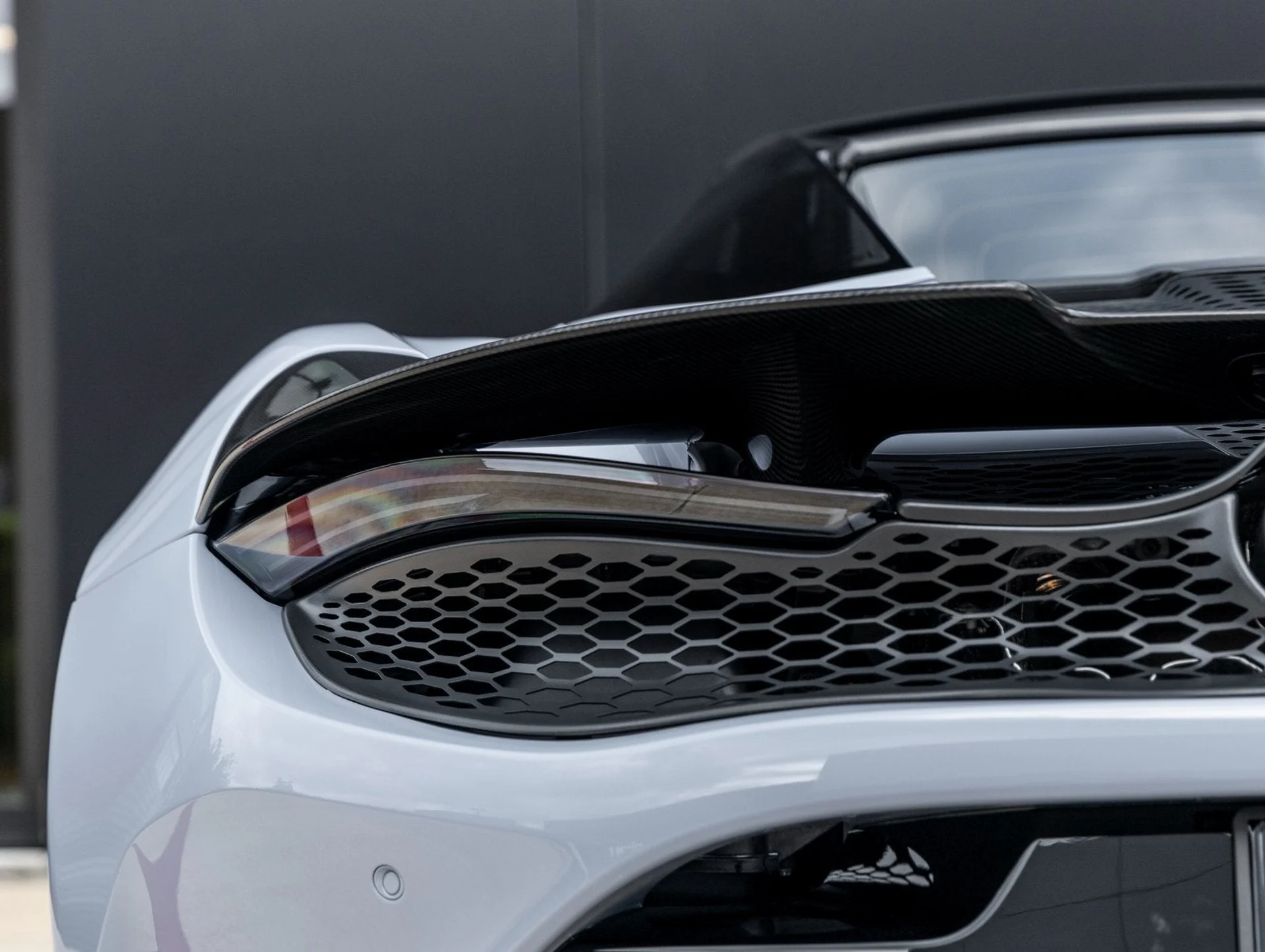 mph011_859524742_12_67ddbb3e2a