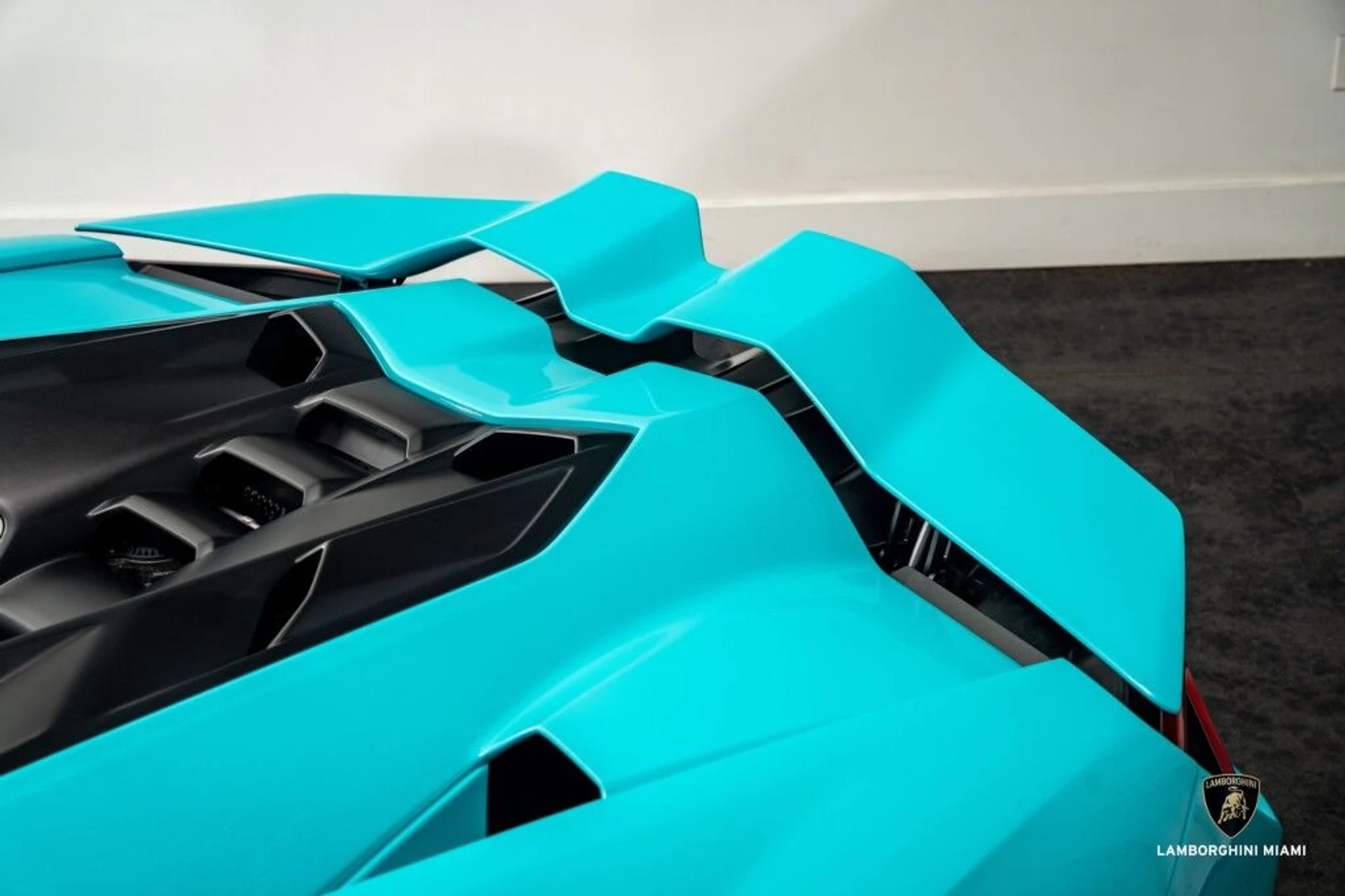 mph011_861032851_83f18f6f0dd01f775fc6be041a6cdbaf_40bd36dc59