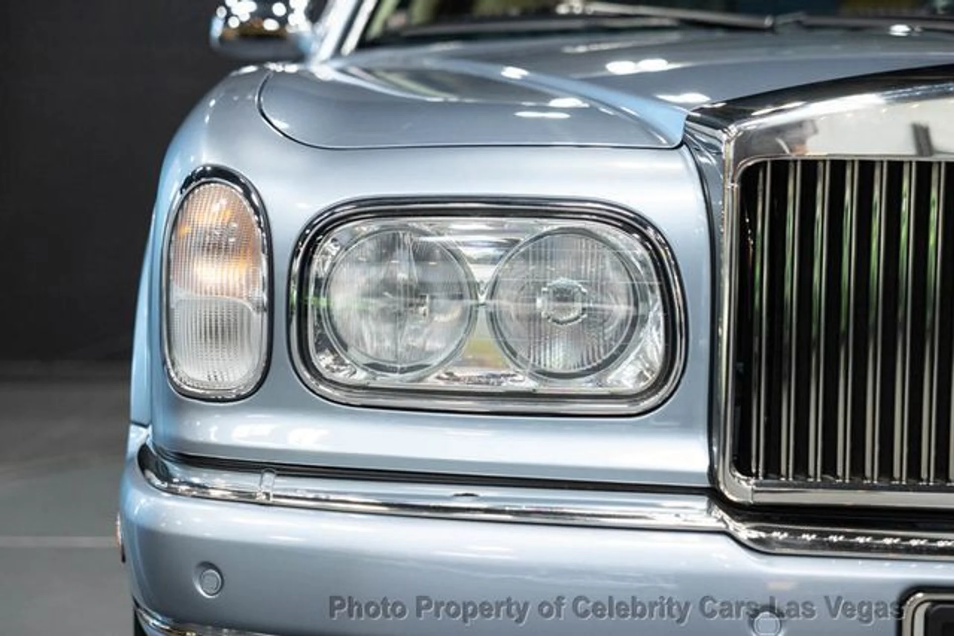mph011_861056461_used_2002_rolls_royce_silver_seraph_lastofline1of120forus170totalworldwide_9707_23079302_16_640_56aeabfdd1