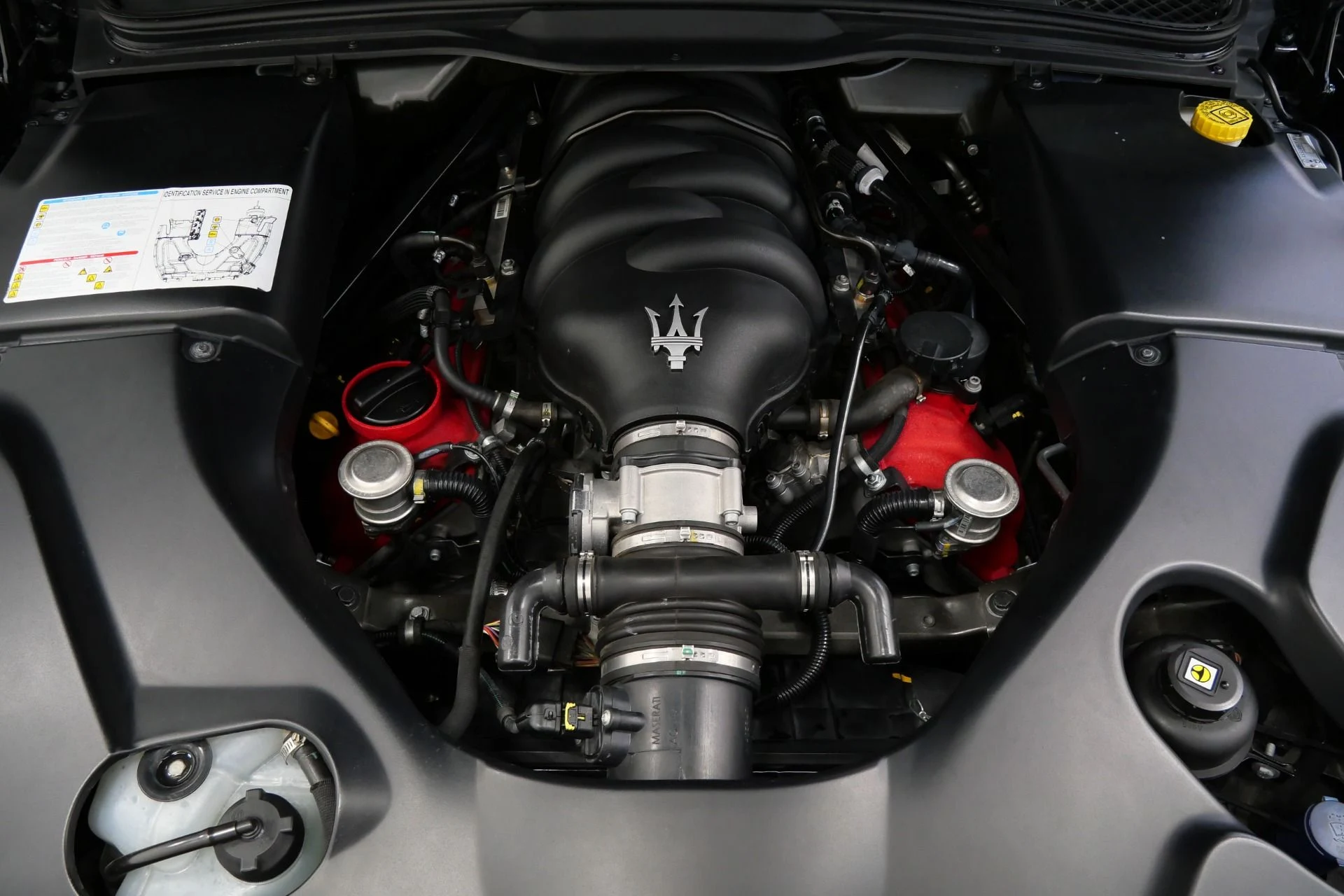 mph011_861979611_Used_2013_Maserati_Gran_Turismo_Convertible_MC_Carbon_Fiber_Interior_Trim_Great_Sound_1773764089_0d5f9423da