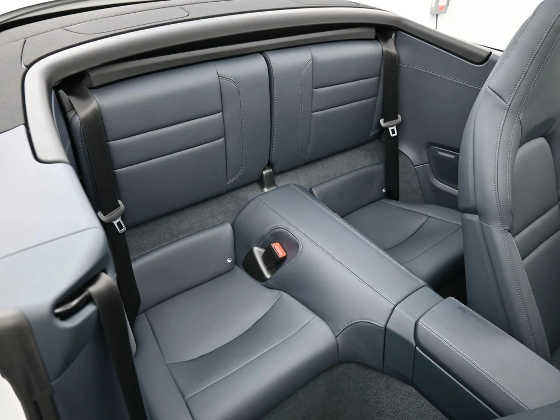 mph011_863148494_86cbebc1a8f2bcab7c9589e08d7a9487_2994d03450