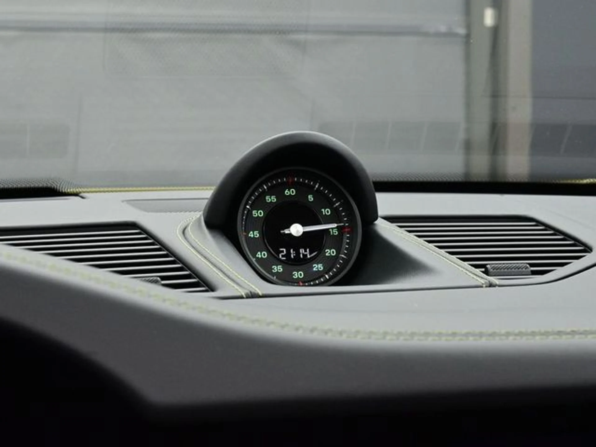 mph011_869561965_13d1579a6081a8641b3cf3a729cbd646x_069b65f796