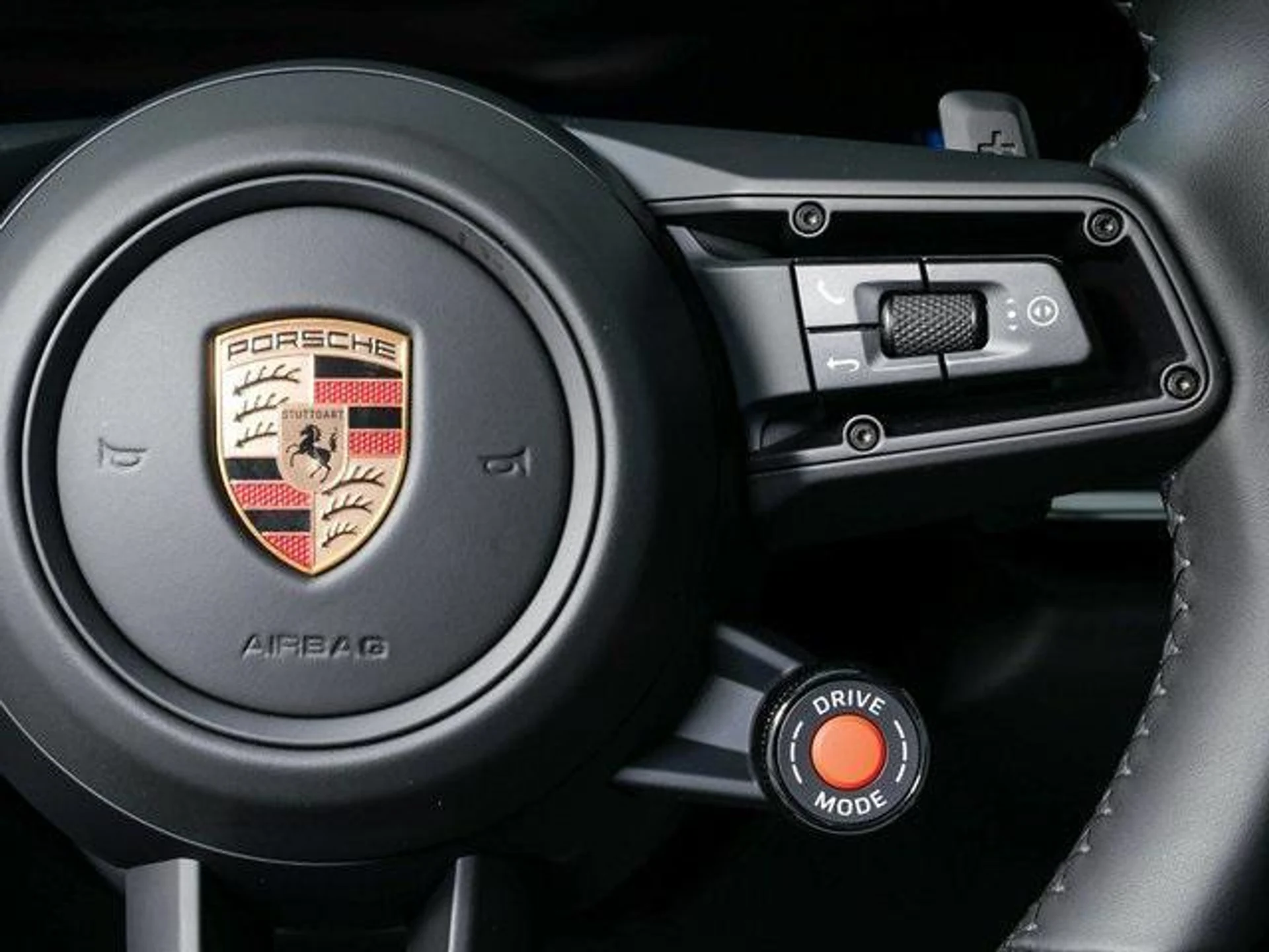 mph011_870262742_Ienfzekb_CZ_Ljtk8_G_Uc_DUWP_4_QH_Ms_e19adea606