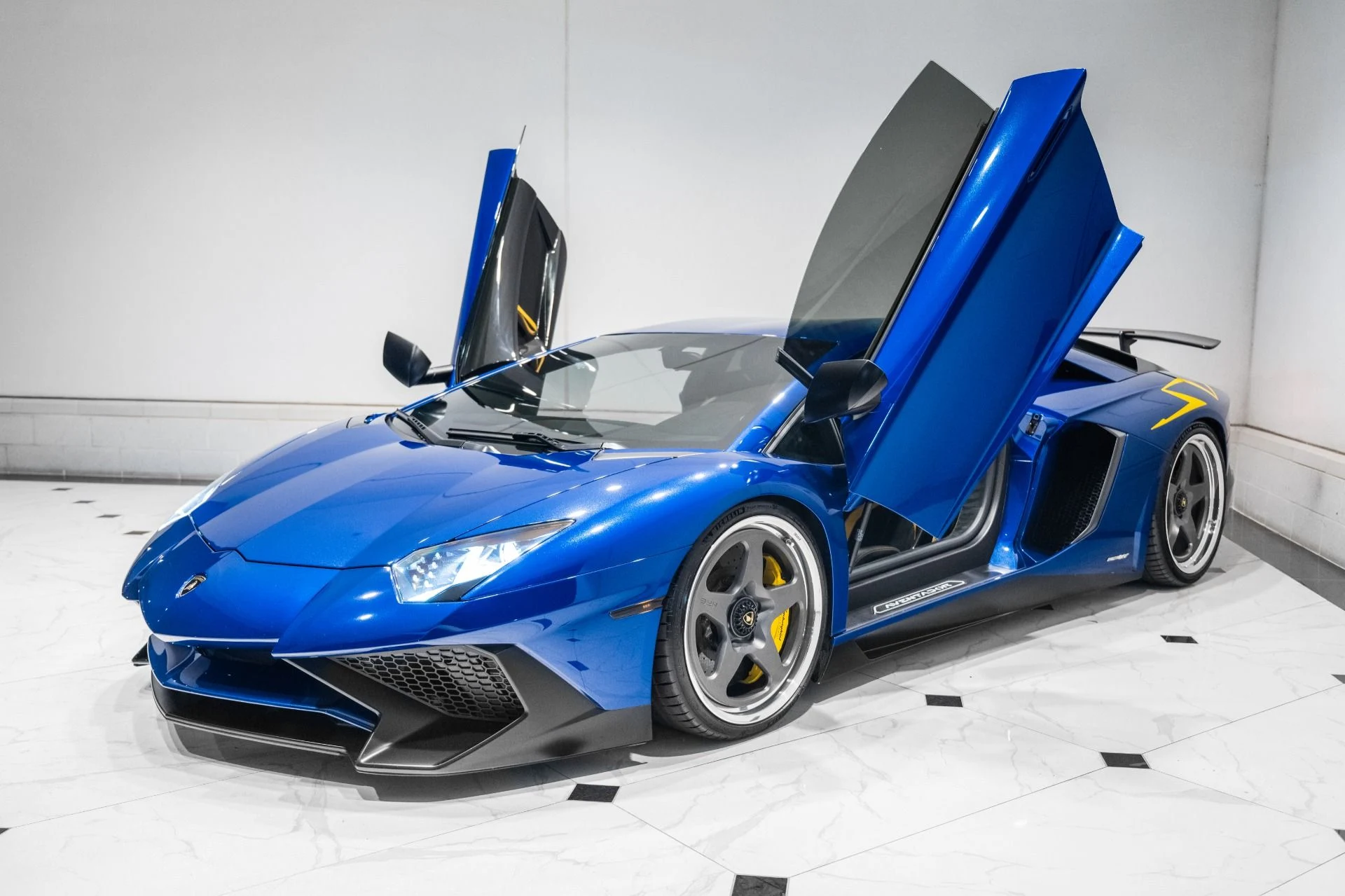 mph011_870655034_Used_2016_Lamborghini_Aventador_LP_750_4_SV_Coupe_1783114458_fe2ac7f7db