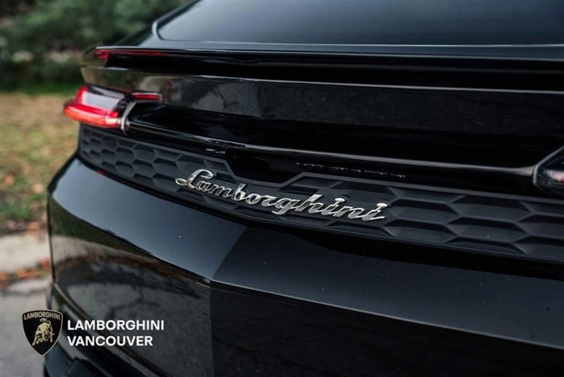 mph011_873094405_39069072_08517_2025_lamborghini_urus_012_2ec1340fcd