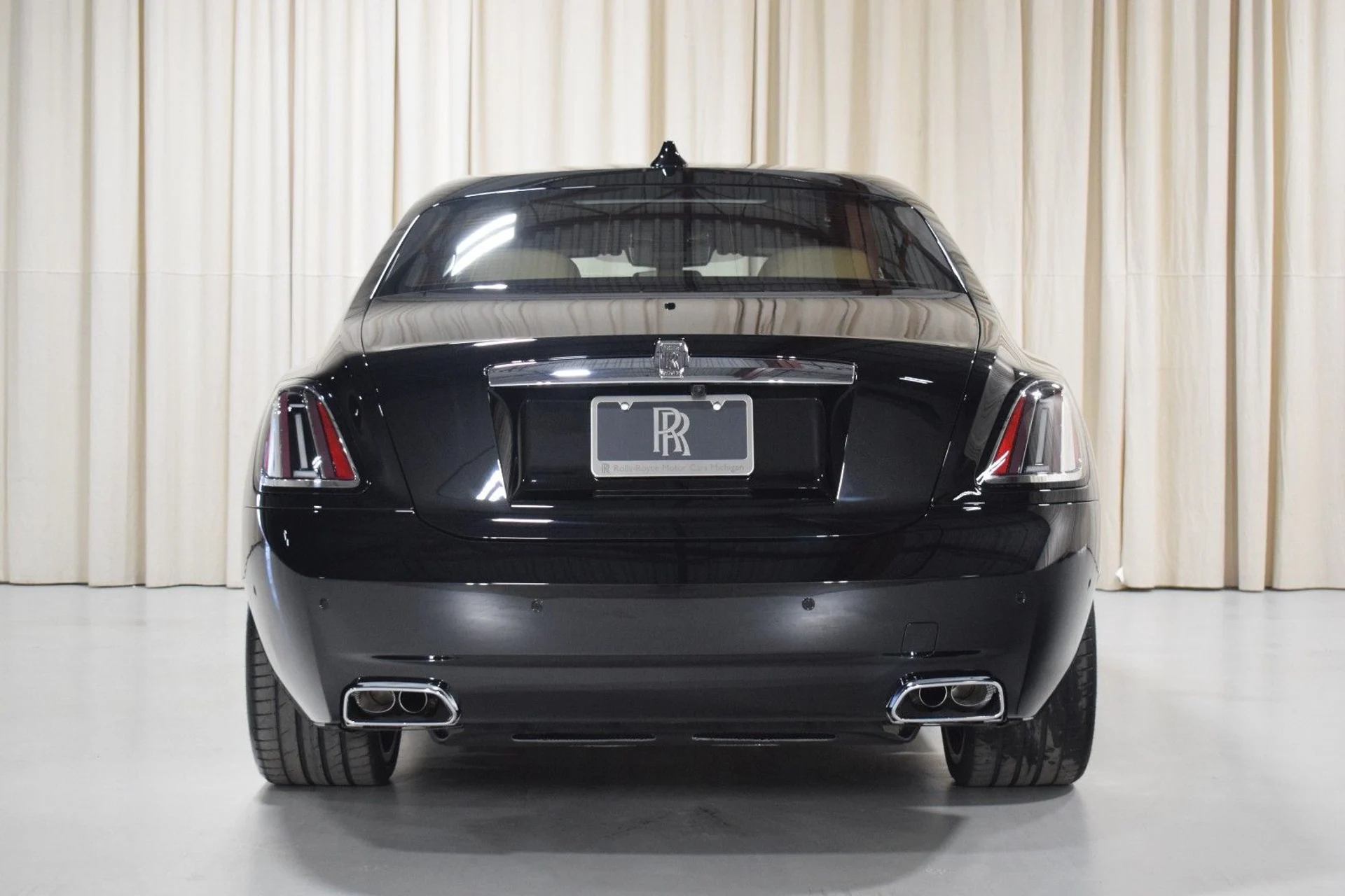 mph011_877956720_12f05131d153c8befa85fa3e4ac01959x_1738f3bb1f